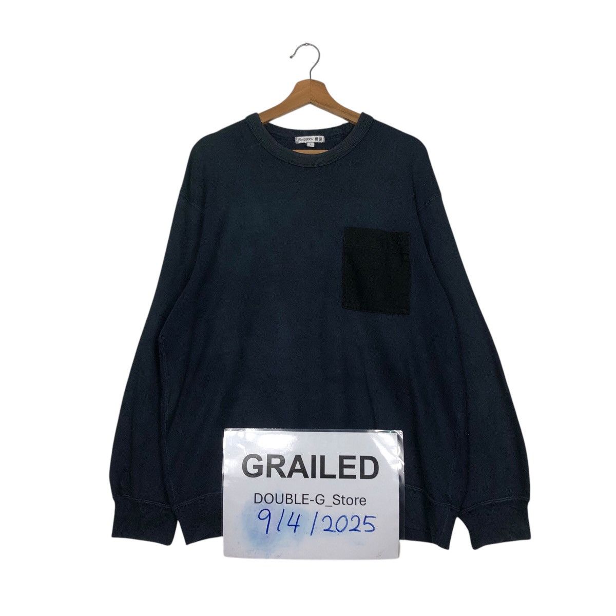 Japanese Brand 📌Vintage Sweatshirt J.W.Anderson X Uniqlo Japan Size US L / EU 52-54 / 3 - 1 Thumbnail