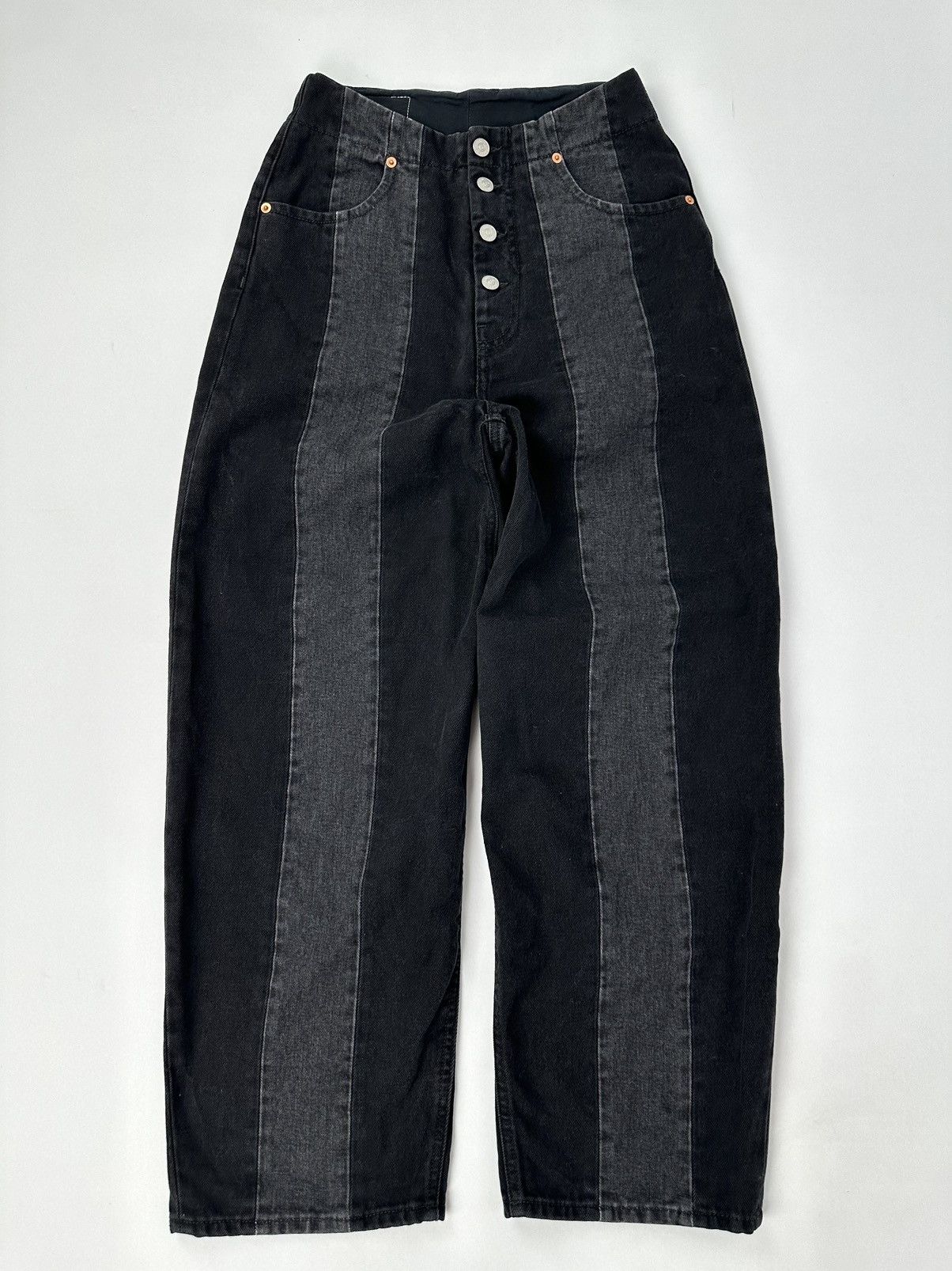 Maison Margiela Maison Margiela MM6 High waisted Button Fly Two-tone Denim Size 27" / US 4 / IT 40 - 2 Thumbnail