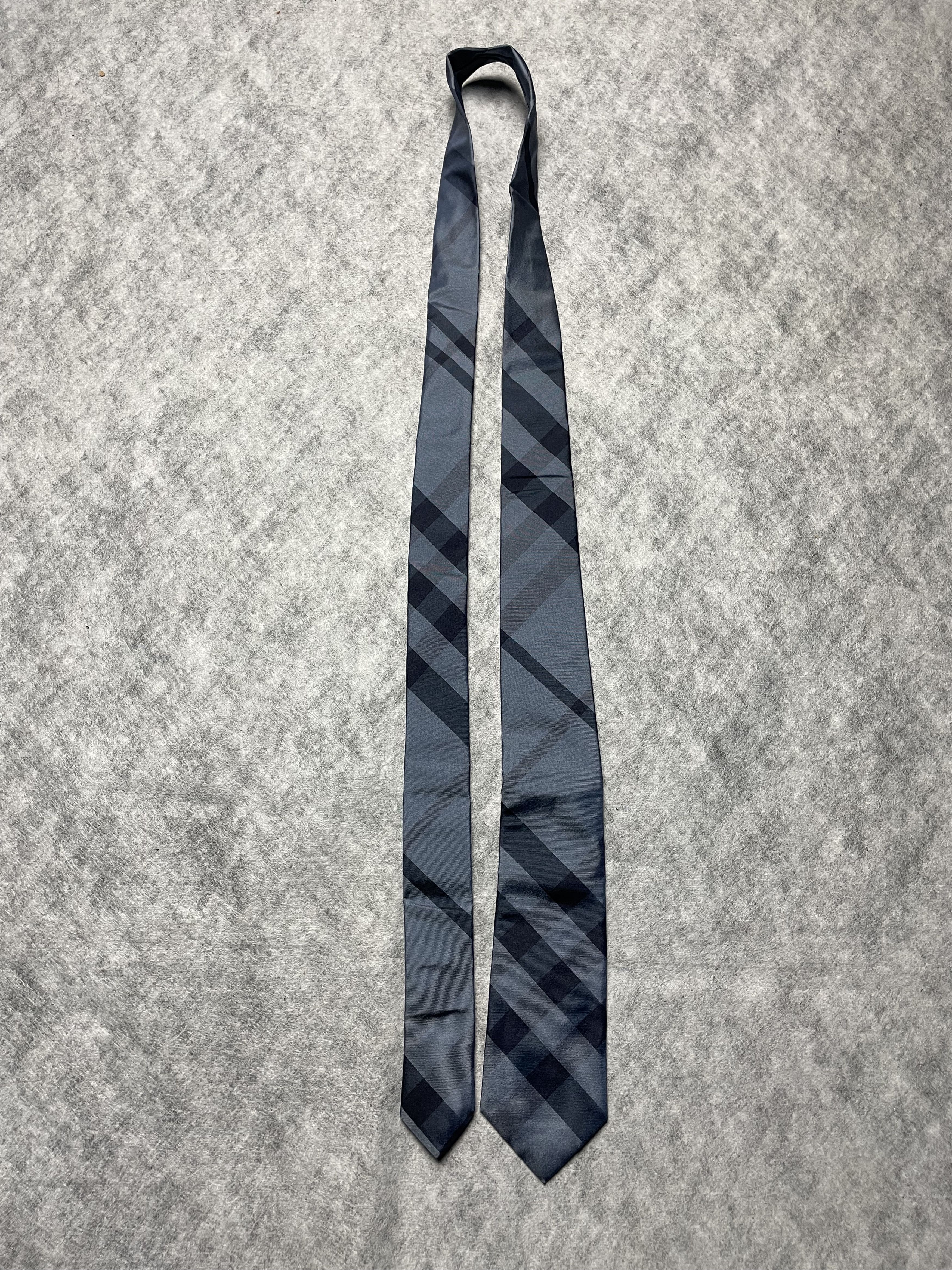 Burberry Burberry London Blue Grey Check Plaid Silk Mens Tie Size ONE SIZE - 8 Thumbnail