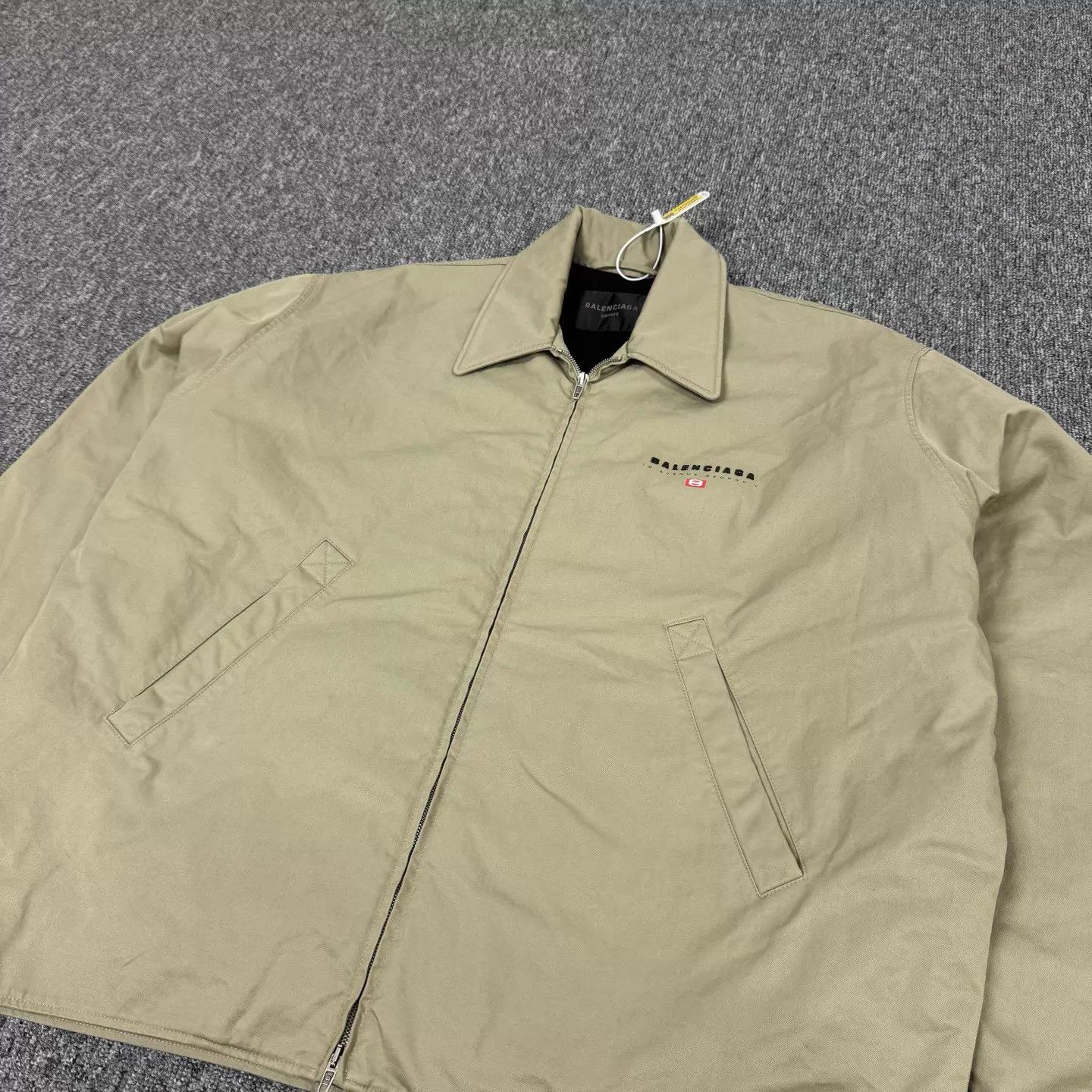 Balenciaga Balenciaga Oversized Utility Jacket Khaki S 99 New Size S / US 4 / IT 40 - 4 Thumbnail