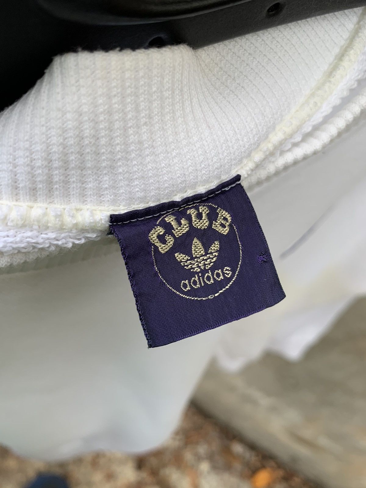 Adidas Vintage 80s Adidas Club Descente White Crewneck Size US S / EU 44-46 / 1 - 4 Thumbnail