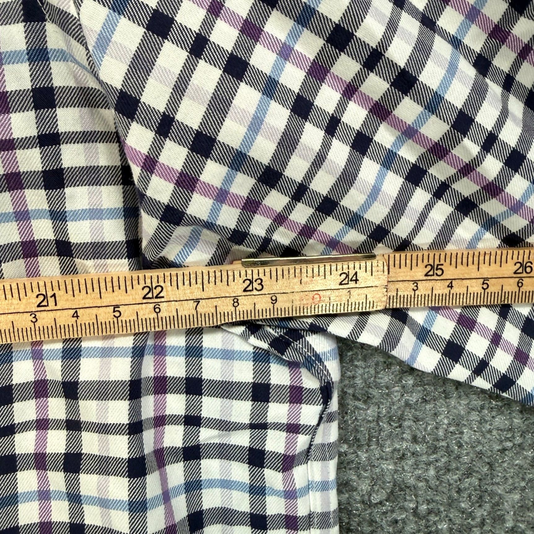 UNTUCKit Untuckit Button Up Shirt Mens XL White Blue Plaid Wrinkle Free Long Sleeve Nice Size US XL / EU 56 / 4 - 4 Thumbnail