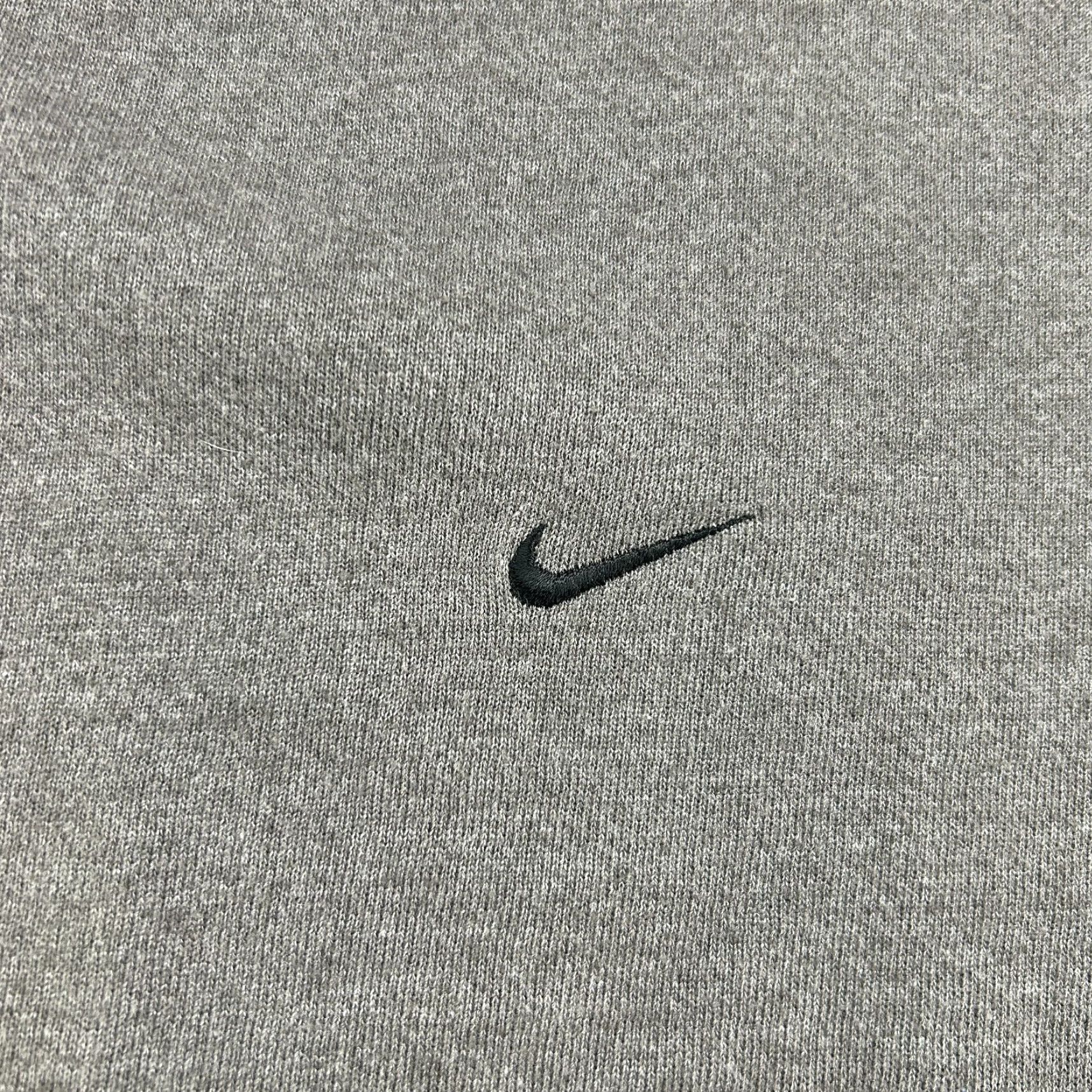 Nike VINTAGE Nike Sweatshirt Mens L Grey Pullover Crew Neck Swoosh Mini Check Y2K Cotton Fleece Logo Sweatshirt All Seasons Size US L / EU 52-54 / 3 - 4 Thumbnail