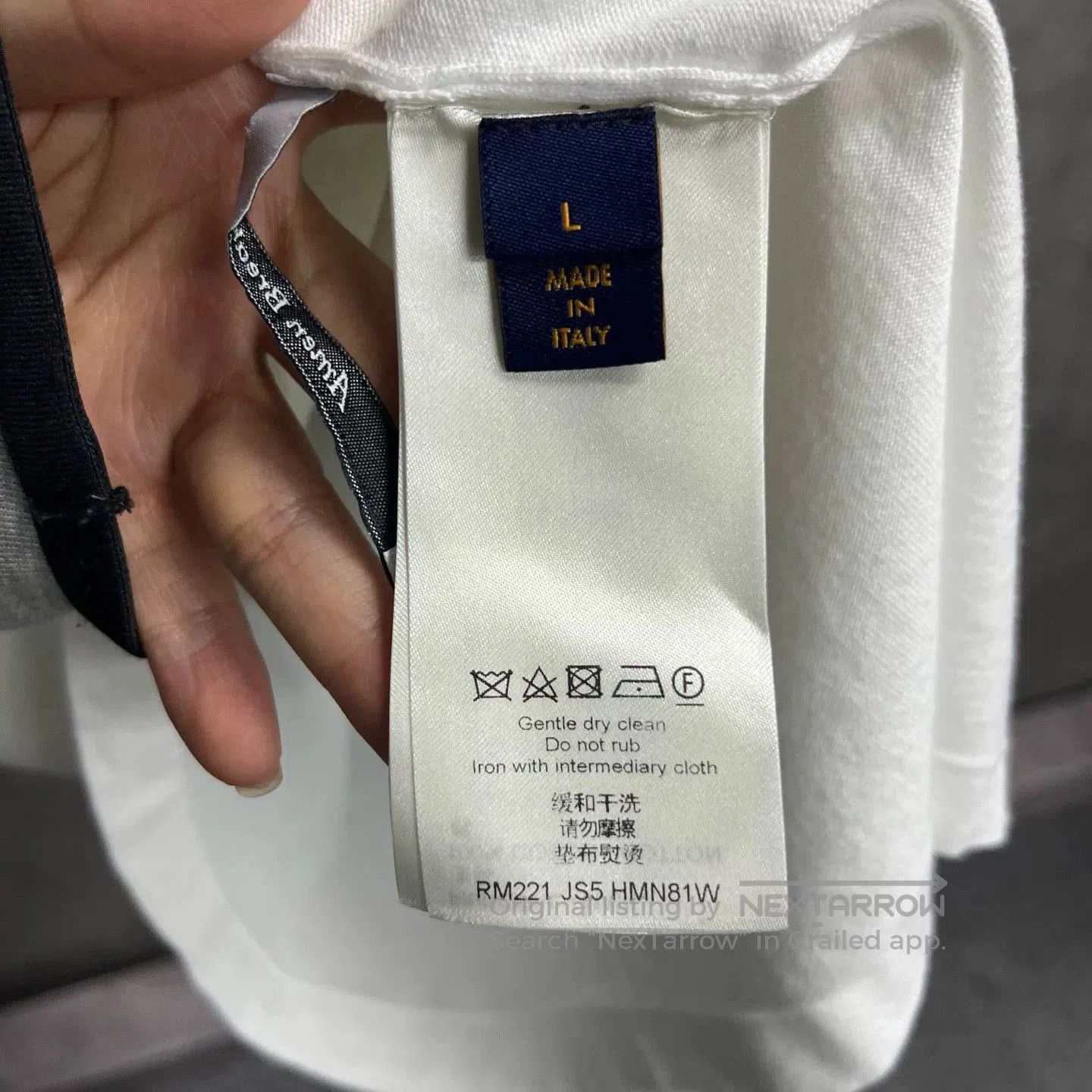 Louis Vuitton Louis Vuitton White Letter Print T. Size US L / EU 52-54 / 3 - 5 Thumbnail