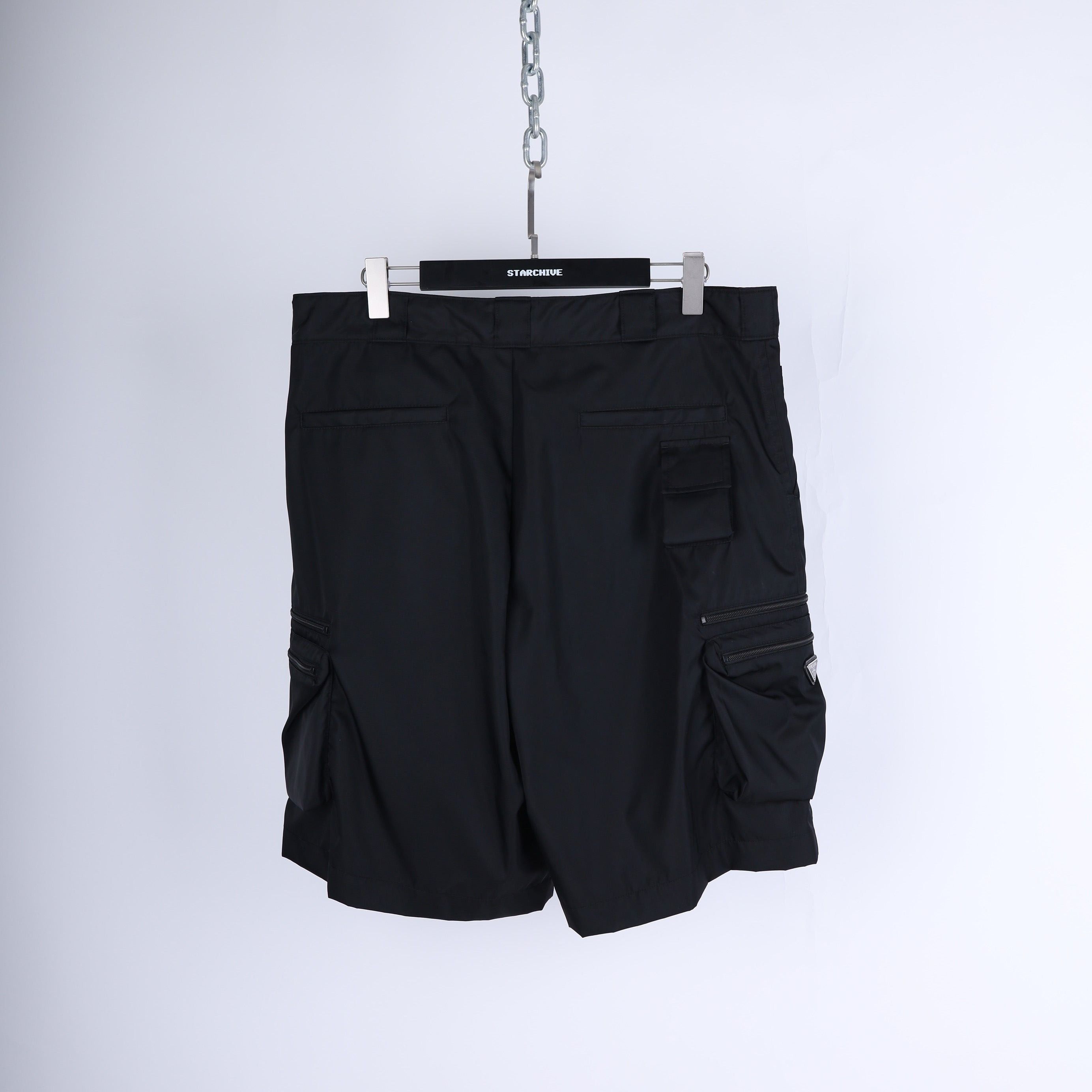 Prada PRADA NYLON CARGO SHORTS Size US 36 / EU 52 - 2 Thumbnail