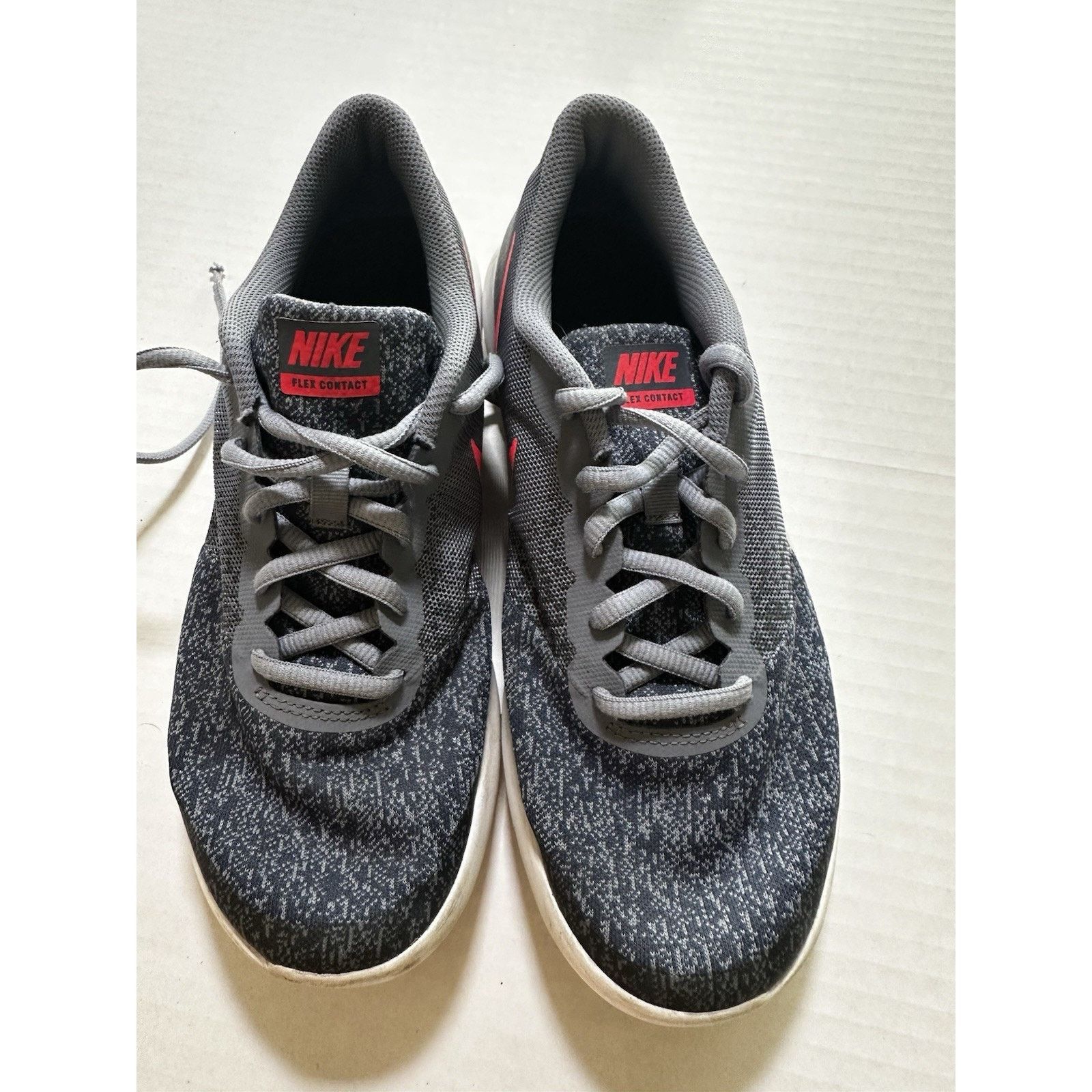 Nike Nike Flex Contact Running Shoe Grey/Red SZ7Y Sneakers Sporty Size US 7 / EU 40 - 3 Thumbnail