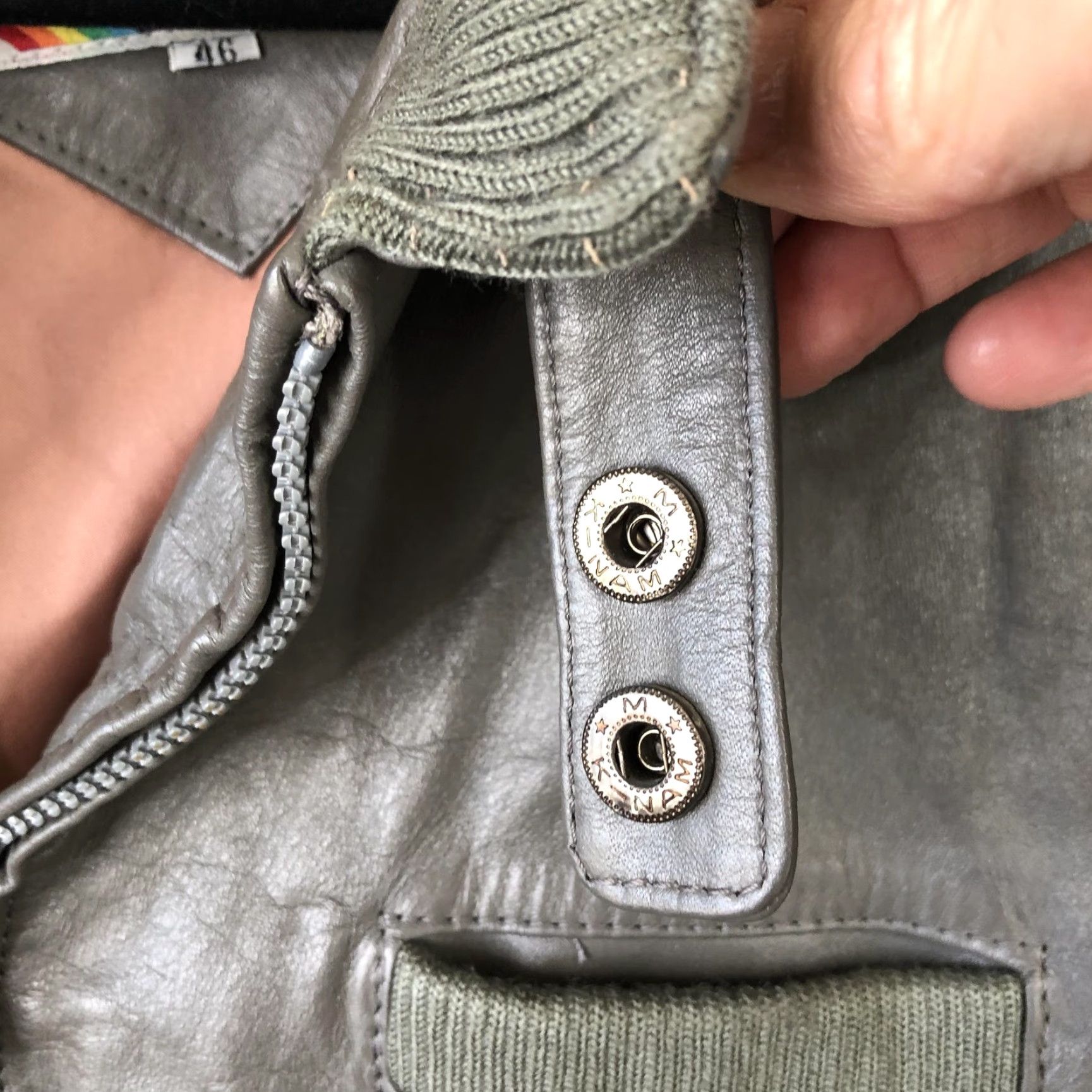 Members Only VINTAGE Members Only Jacket Mens 46 Gray Leather Bomber Moto Epaulets 80s Size US S / EU 44-46 / 1 - 6 Thumbnail