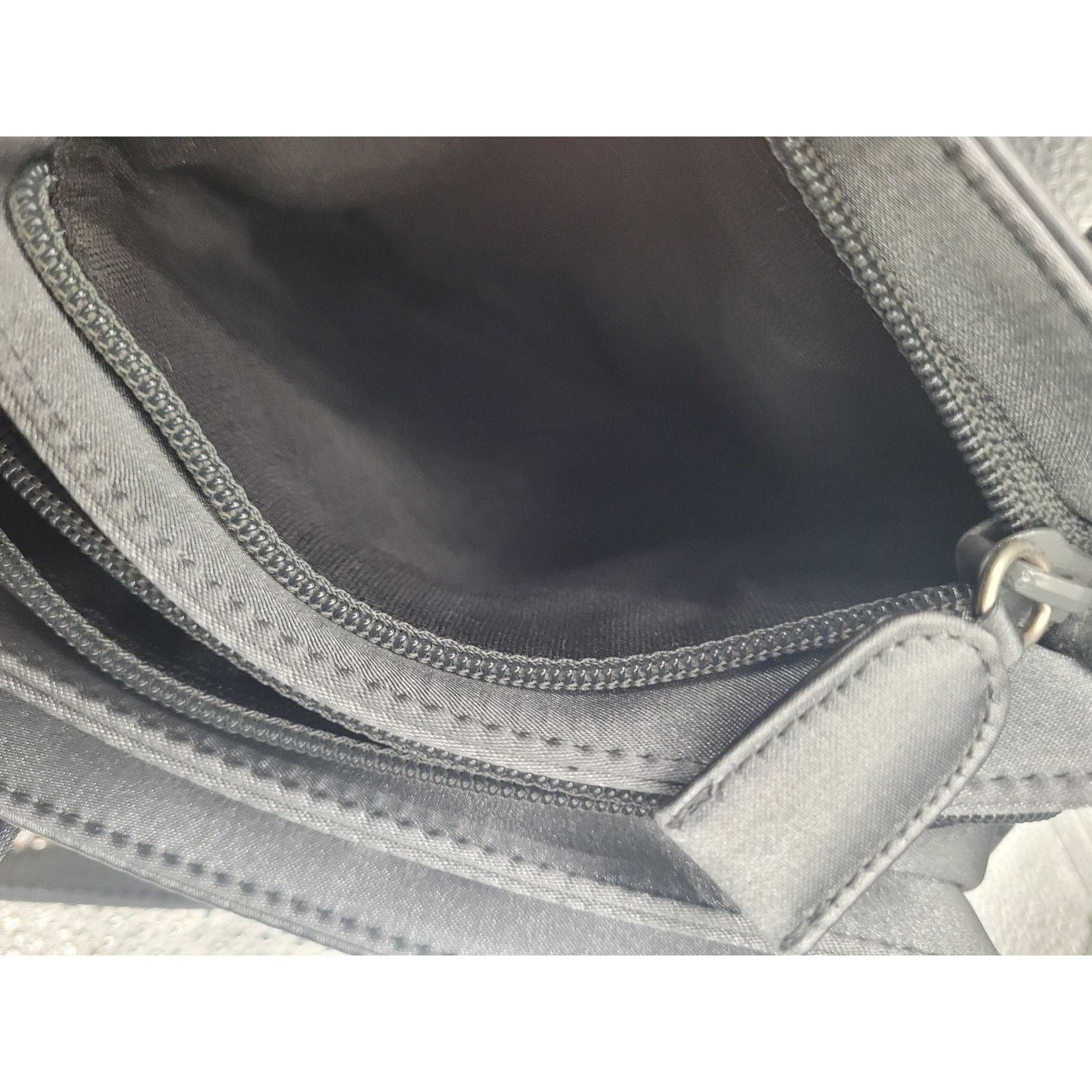 Nine West Nine West Gray Handbag Handles Shoulder strap 3 pockets Size ONE SIZE - 10 Thumbnail