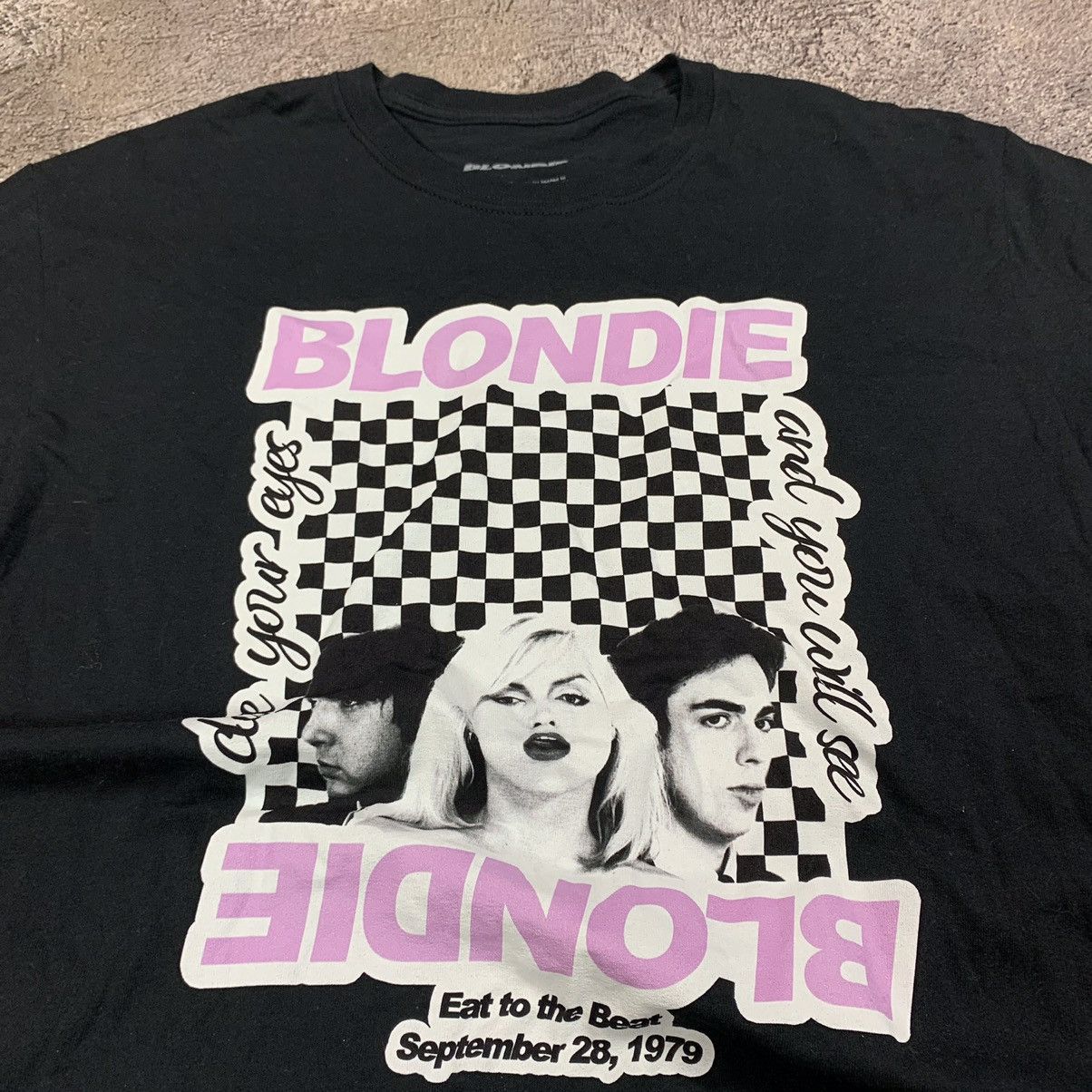 Vintage Vintage Y2K Blondie Graphic Tee Band Tee Streetwear Faded M Size US M / EU 48-50 / 2 - 4 Thumbnail