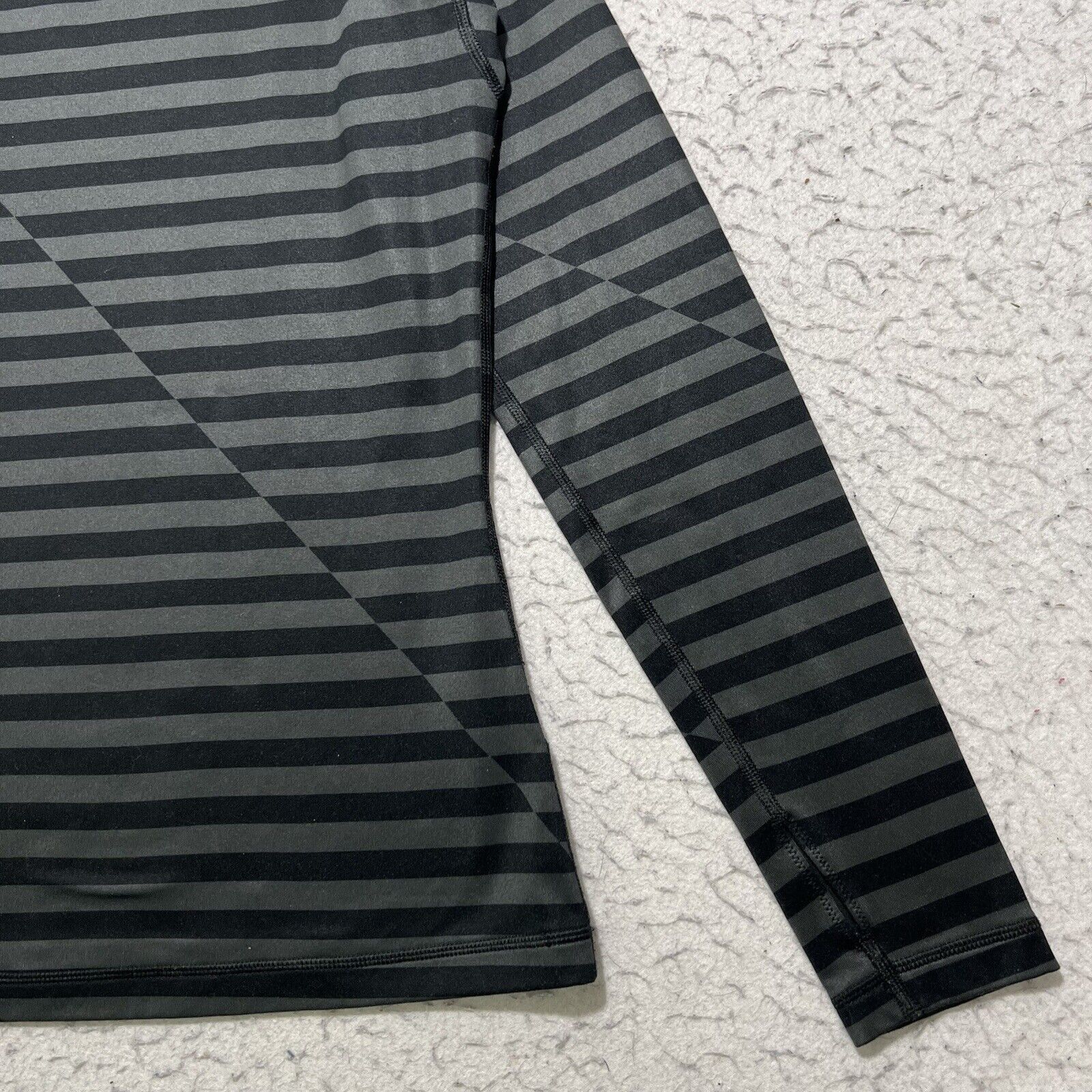 Nike Nike Pro Combat Hyperwarm Long Sleeve Athletic T Shirt Size M / US 6-8 / IT 42-44 - 5 Thumbnail