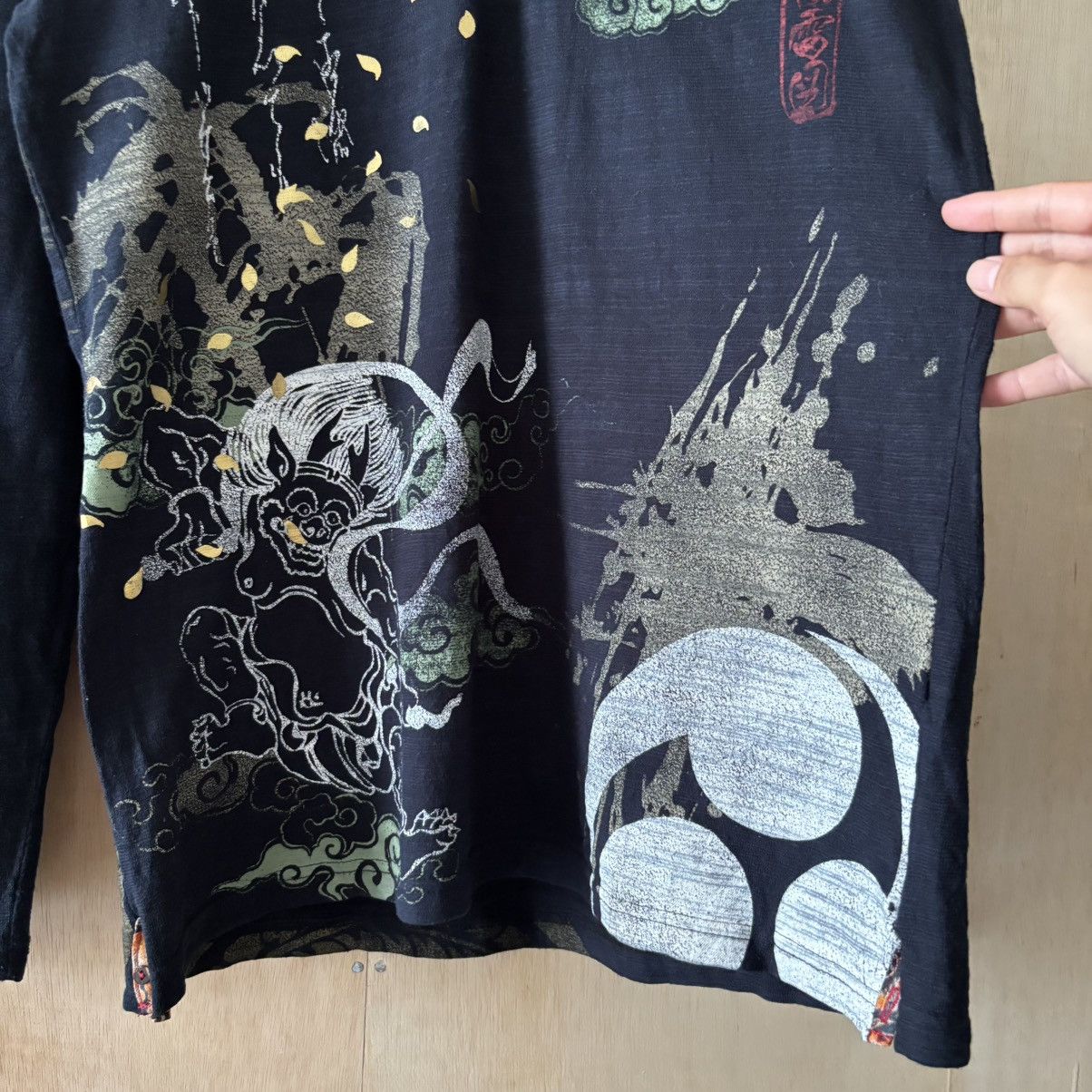 Karakuri Tamashii Japanese Souvenir Sukajan Fujin and Dragon Art Long Sleeve Size US L / EU 52-54 / 3 - 5 Thumbnail
