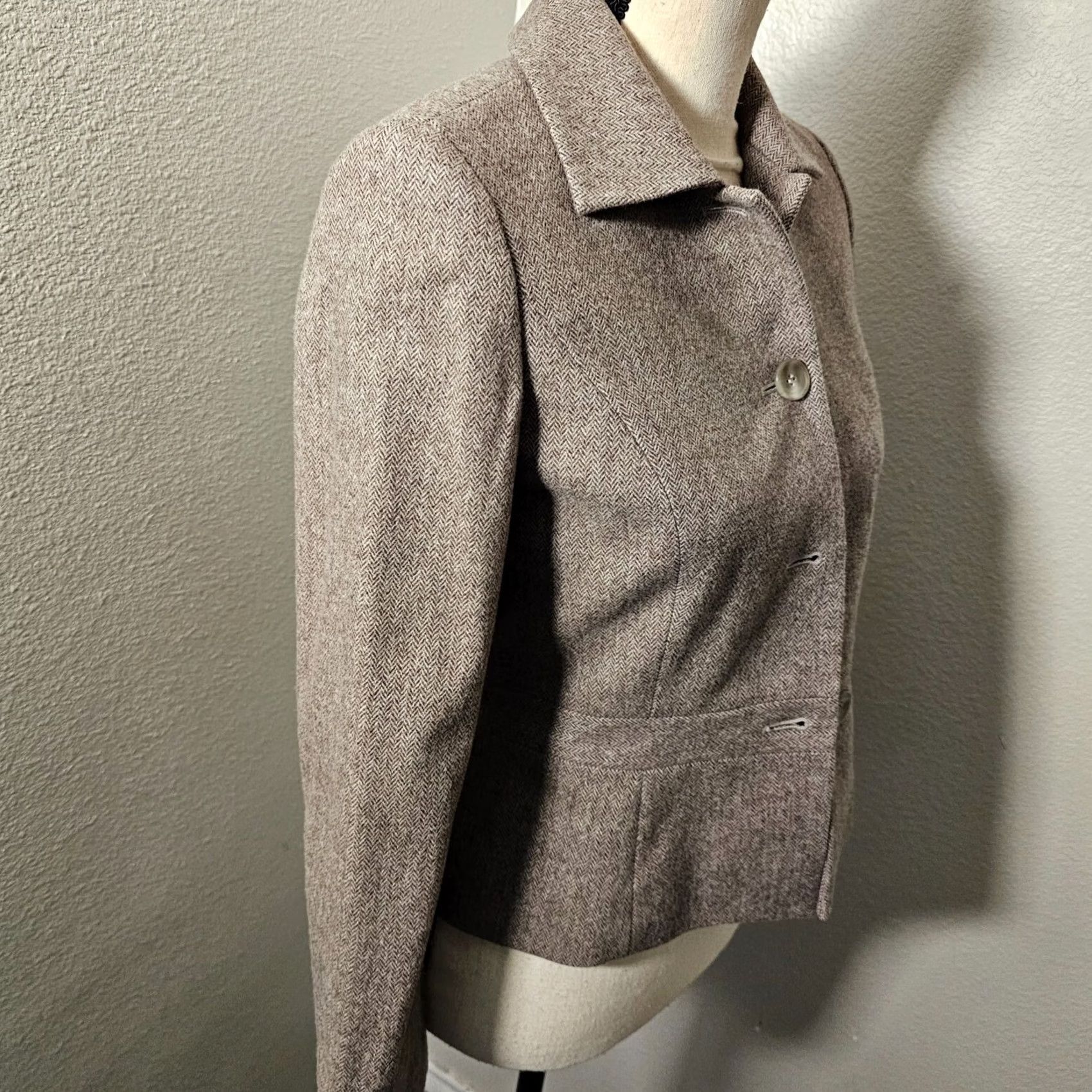 Ann Taylor VINTAGE Ann Taylor Loft Blazer Jacket Wool Brown 2P Petite Women Size XS / US 0-2 / IT 36-38 - 4 Thumbnail