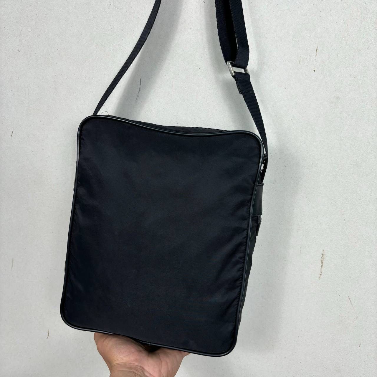 Prada Vintage Prada Vela Nylon Messenger Bag Black V161 Tessuto Size ONE SIZE - 6 Thumbnail