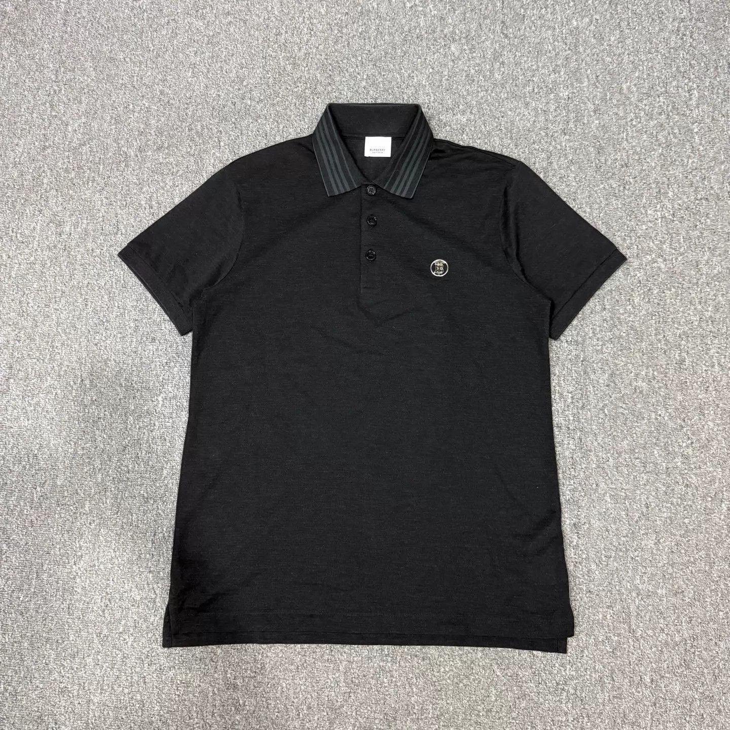 Burberry Burberry Black Metal TB Logo SS Polo M 99 New Size US M / EU 48-50 / 2 - 1 Thumbnail