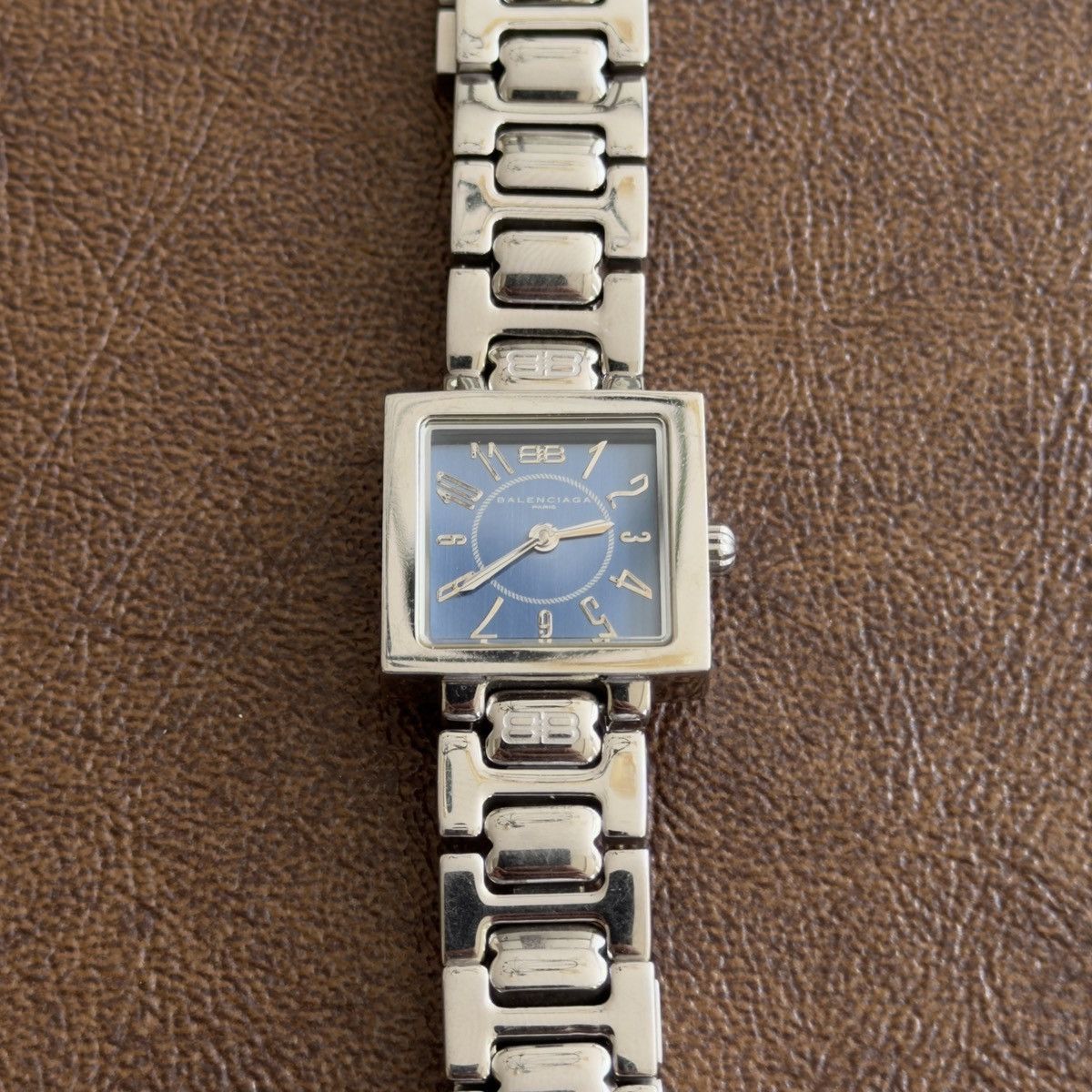 Balenciaga Vintage Blue Dial Circle Case Stainless Steel Quartz Watch Size ONE SIZE - 4 Thumbnail