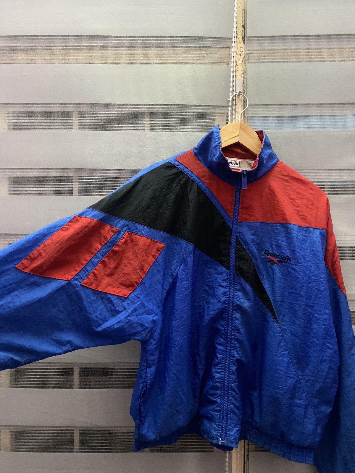 Reebok Vintage 90s Reebok Track Windbreaker 2 Tone Colour Blocked Size US L / EU 52-54 / 3 - 4 Thumbnail