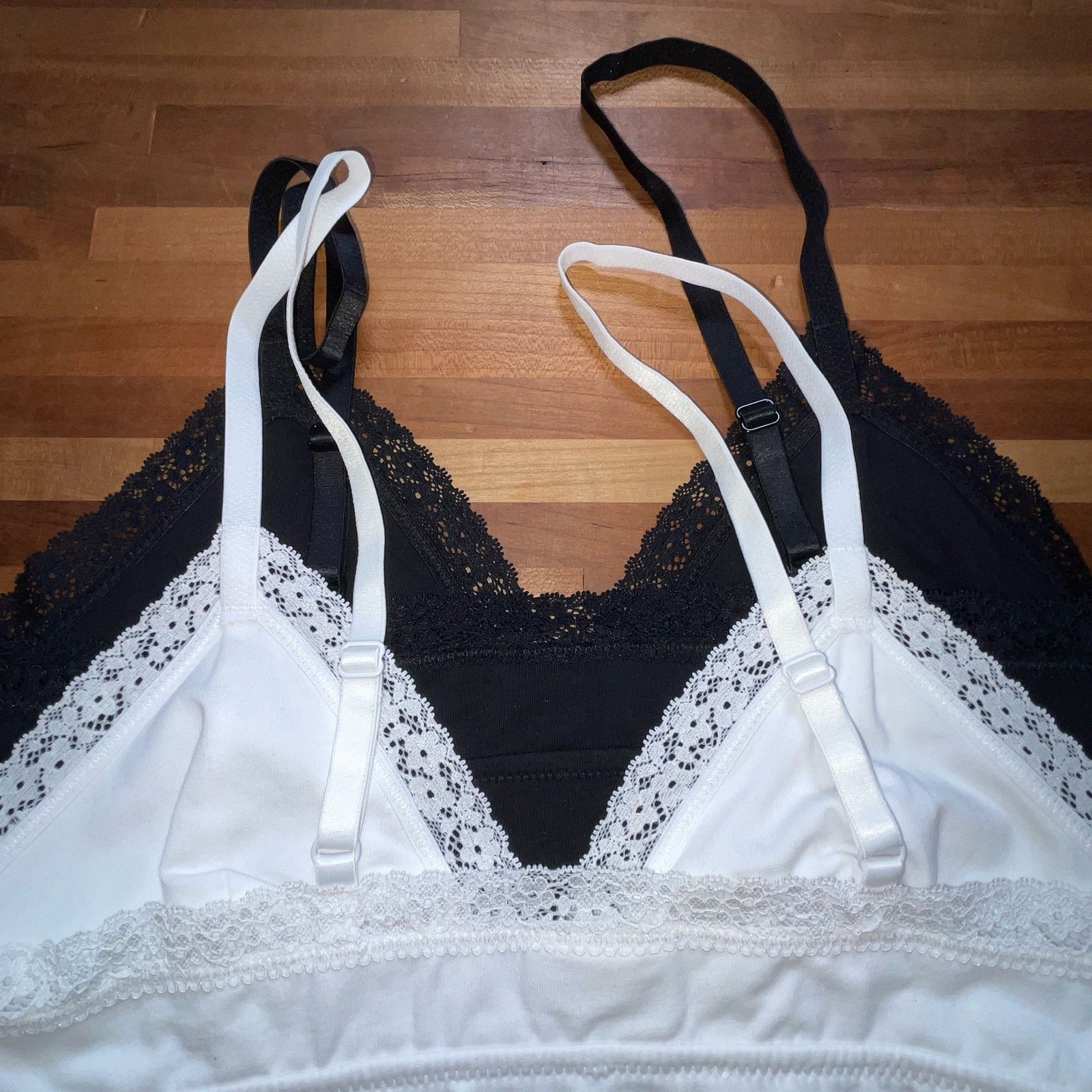 NO ID Jenni Wide Lace Bralette, set of 2 black/white Small Size ONE SIZE - 5 Thumbnail