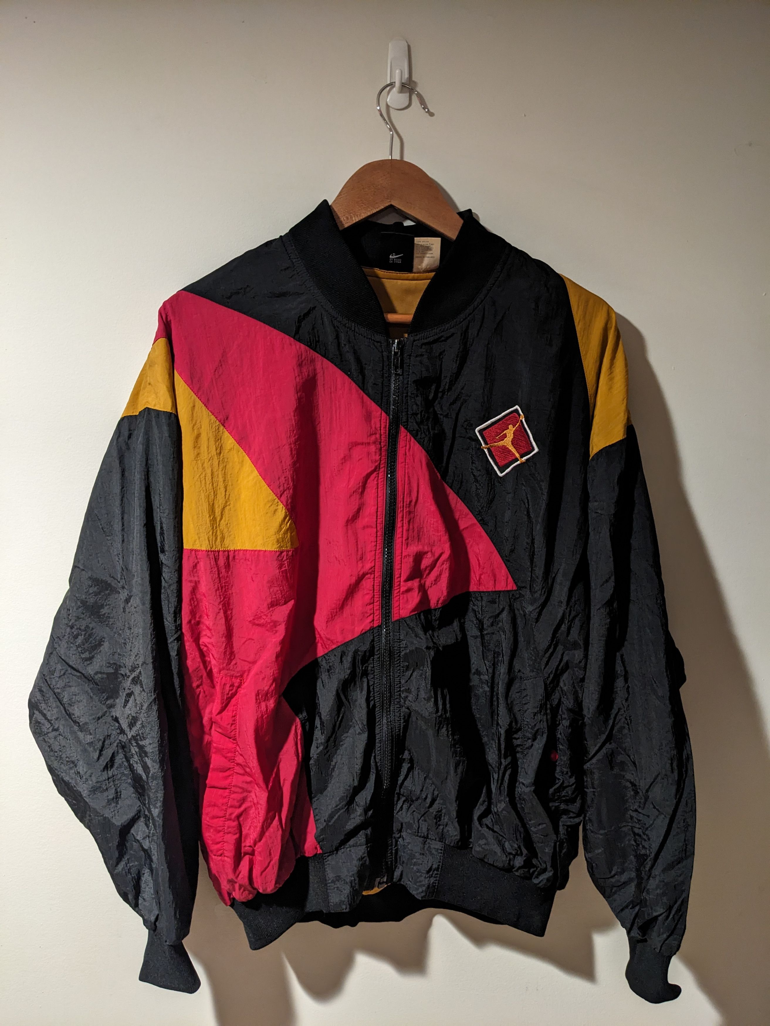 Jordan Brand × Nike × Vintage Vintage 90s Nike Air Jordan VII OG Cardinal Windbreaker Size US M / EU 48-50 / 2 - 1 Thumbnail