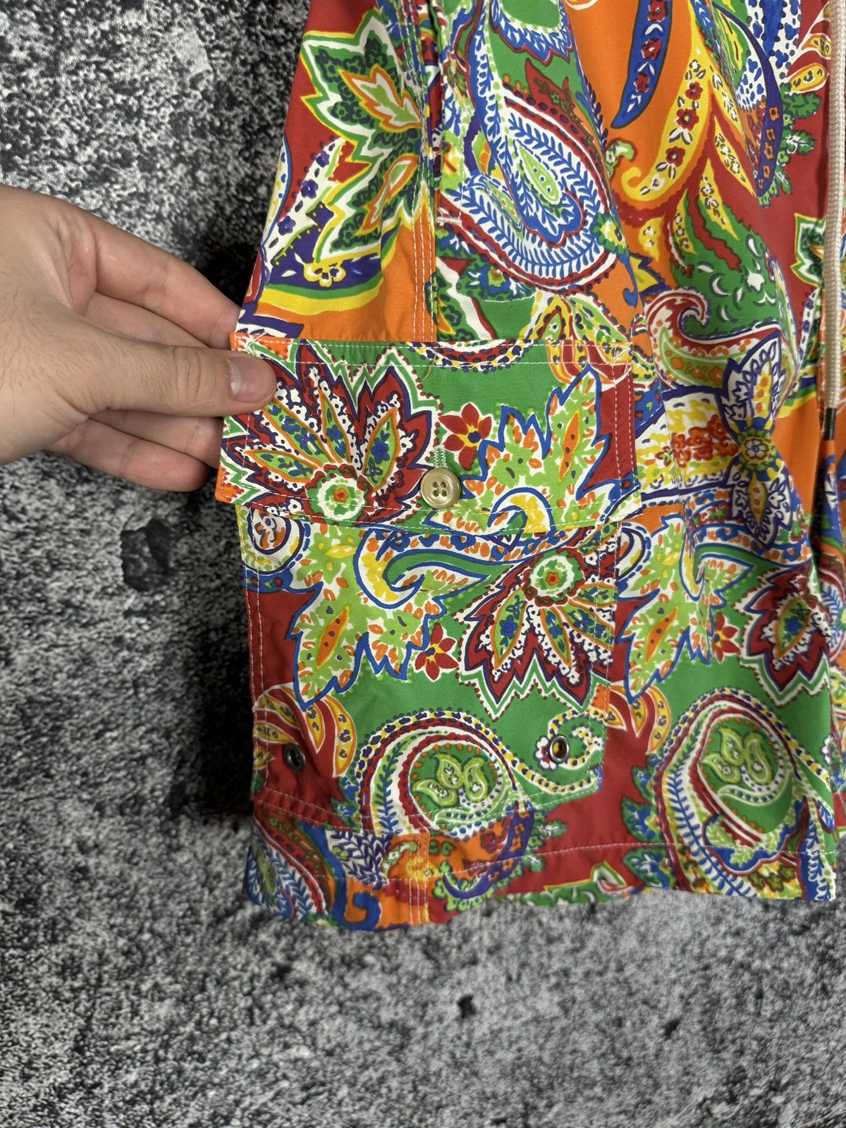 Polo Ralph Lauren Polo Ralph Lauren Swim Shorts Paisley Print Boho Vintage Size US 34 / EU 50 - 7 Thumbnail