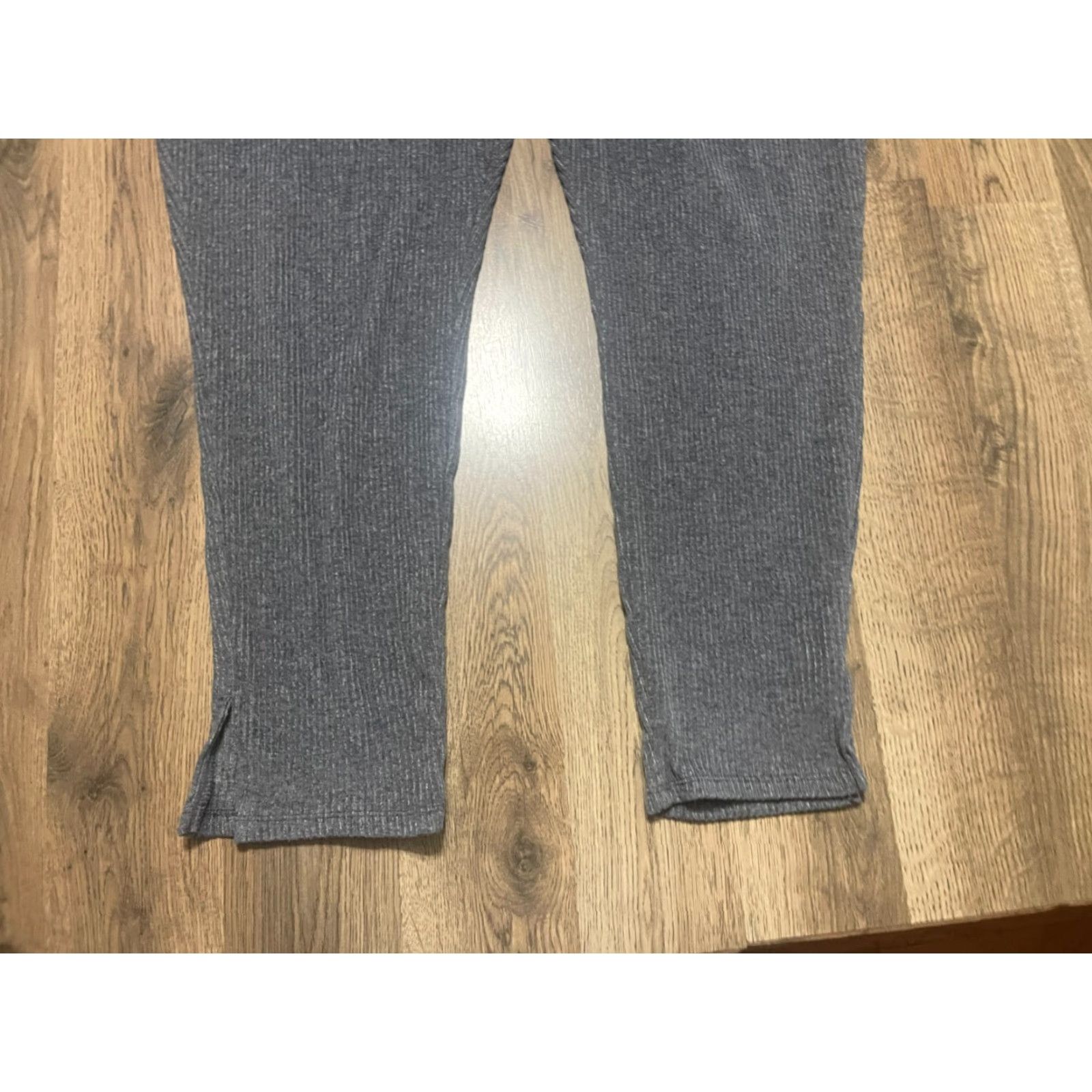 Old Navy Old Navy Pants Women's Plus Size XXL Gray Pull On Leggings Pants Sweatpants Regular Inseam 26 in Straight 2X Size 40" / US 18 - 3 Thumbnail