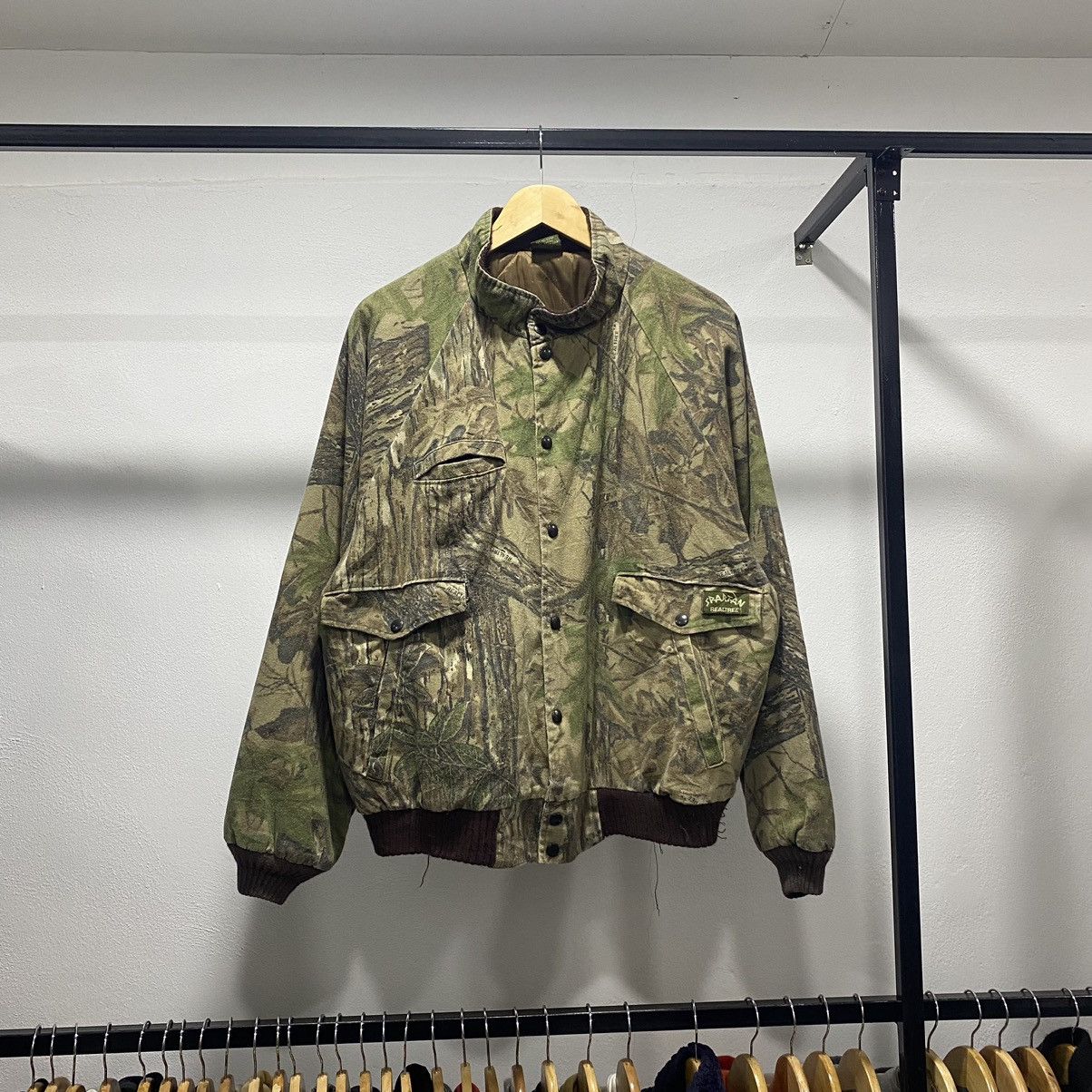 Realtree Sick☠️ Spartan Realtree Hunting Jacket 90s Camo Size US L / EU 52-54 / 3 - 1 Thumbnail