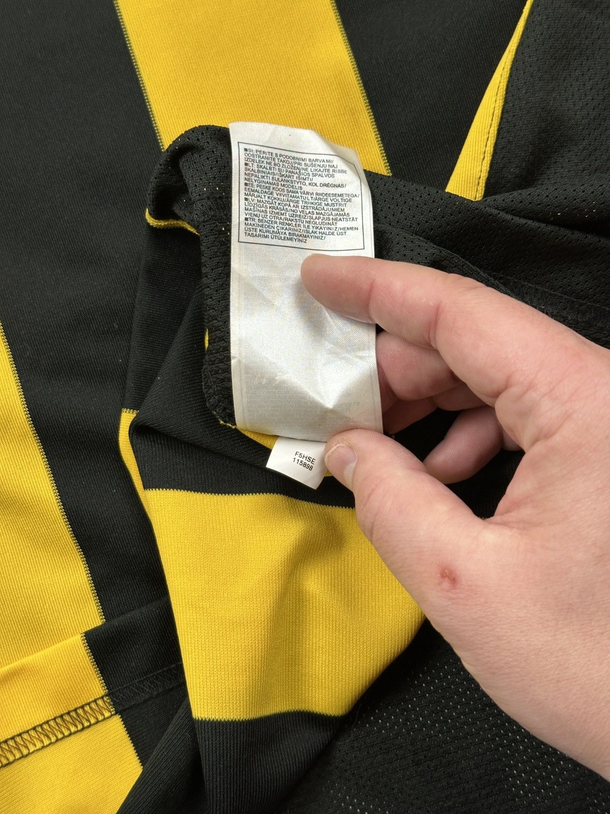 Nike Vintage Nike Striped Football Jersey Yellow Black XXL y2k Size US XXL / EU 58 / 5 - 10 Thumbnail