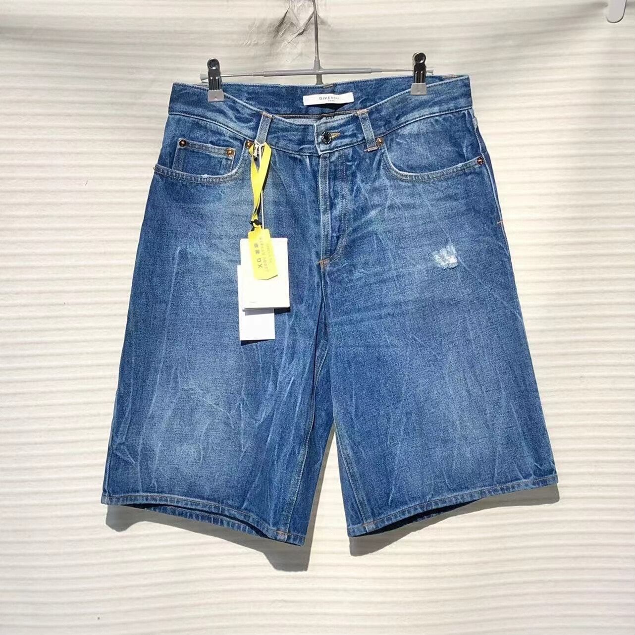 Givenchy Givenchy Solid Color Denim Shorts Size US 30 / EU 46 - 1 Thumbnail