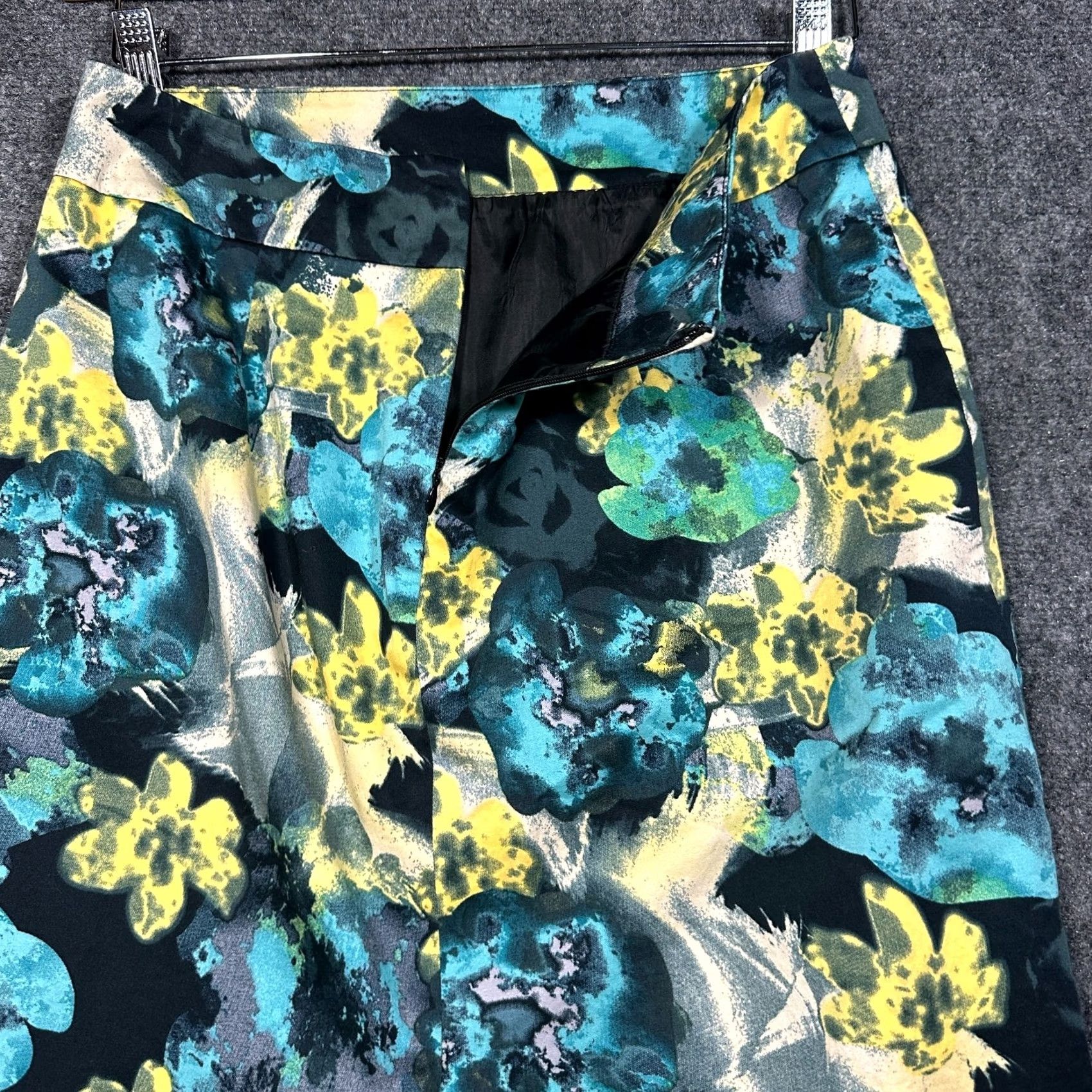 Ann Taylor Ann Taylor Skirt Womens 6 Pencil Floral Cotton Stretch Back Zip Lined Multicolor Knee Length Size 28" / US 6 / IT 42 - 6 Thumbnail
