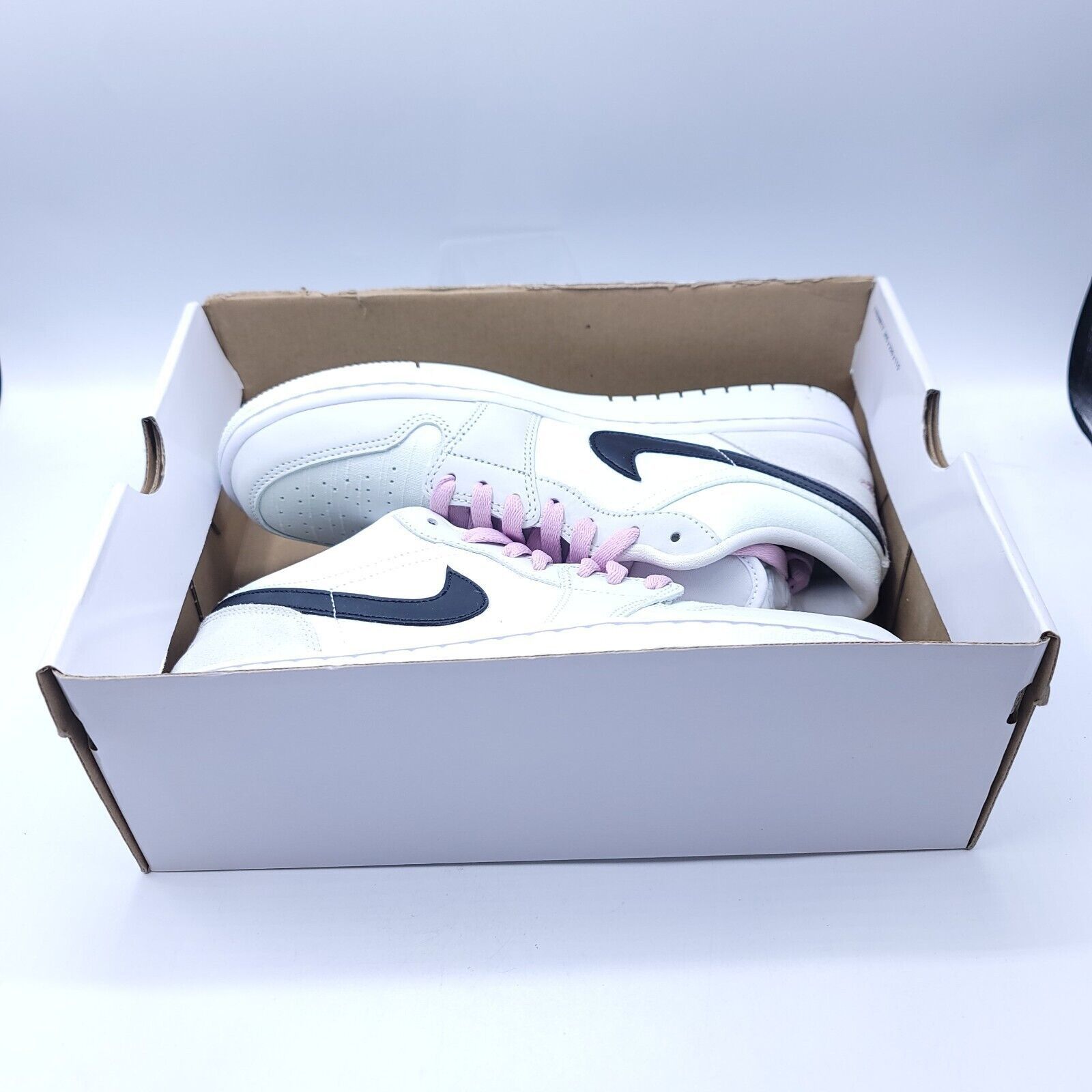 Nike Nike Air Jordan 1 Low Shoe Womens Size 11 CZ0776-300 Green Size US 11 / IT 41 - 11 Thumbnail