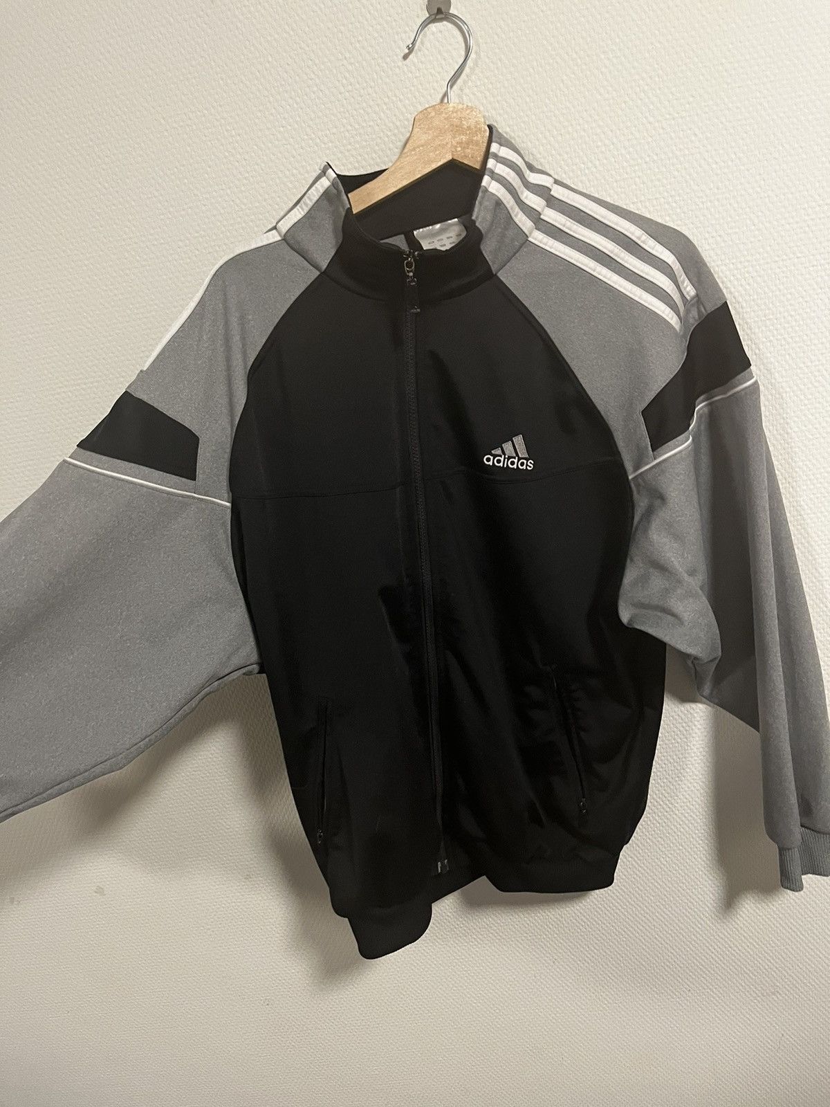 Adidas Adidas light jacket Size US M / EU 48-50 / 2 - 3 Thumbnail