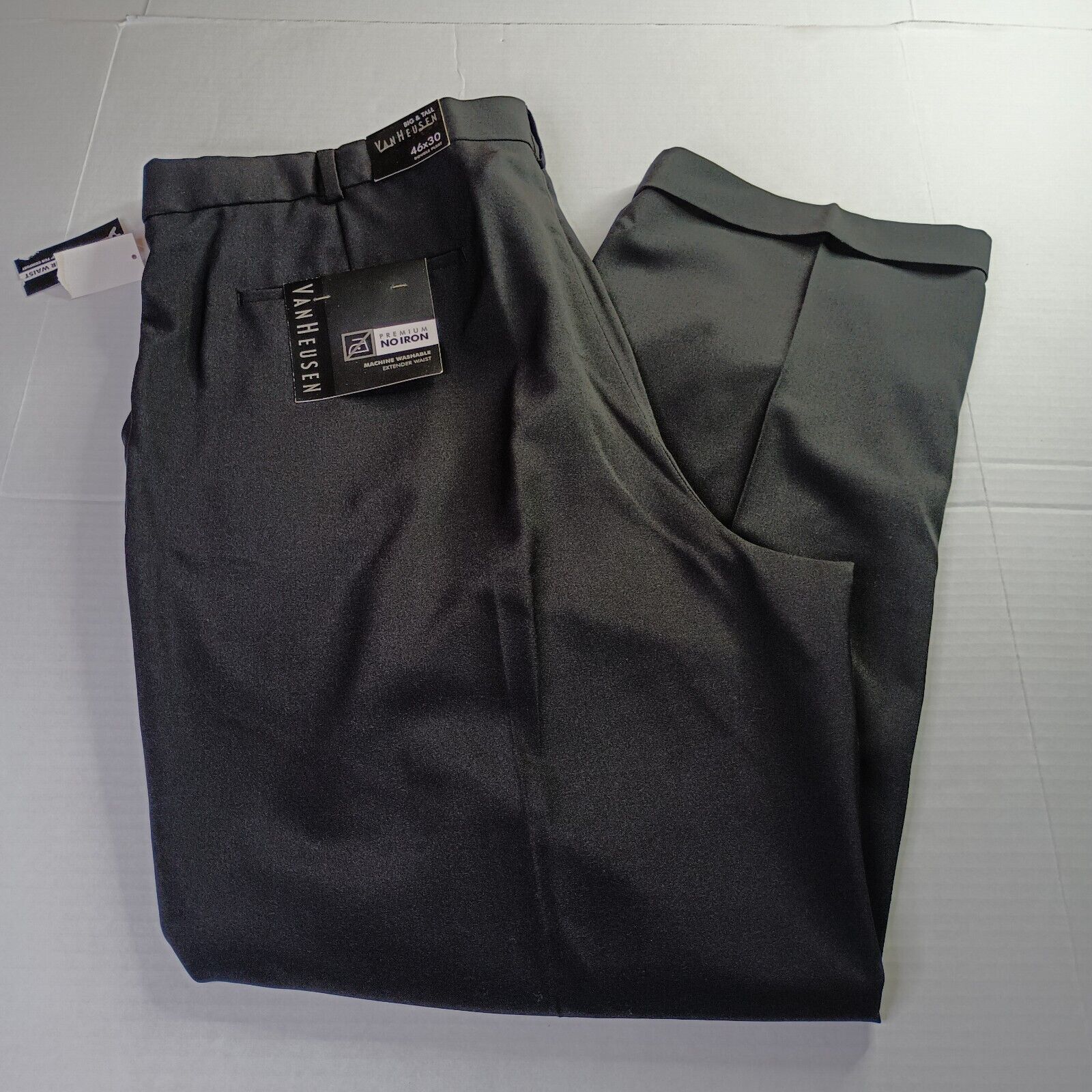 Van Heusen Van Heusen Dress Pants Men's 46x30 Black Double Pleated Size US 44 / EU 60 - 1 Thumbnail