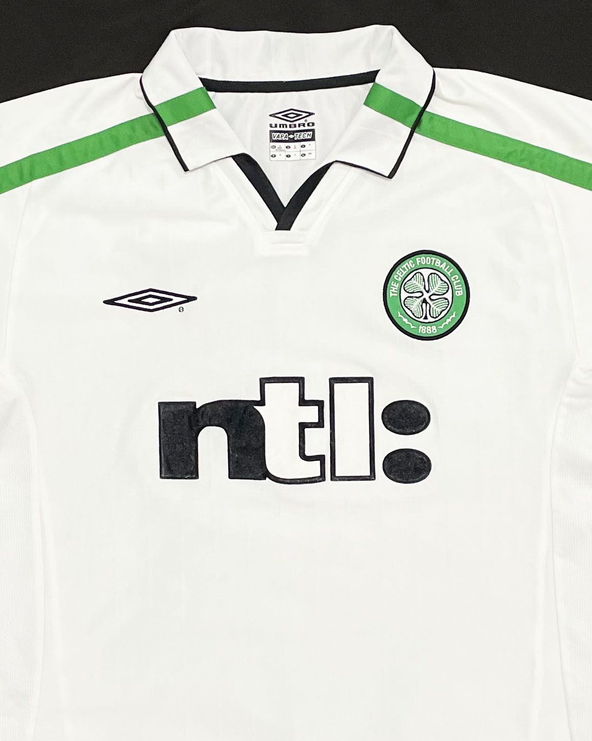 Umbro Celtic FC Away Kit 2001 2002 Size US M / EU 48-50 / 2 - 3 Thumbnail