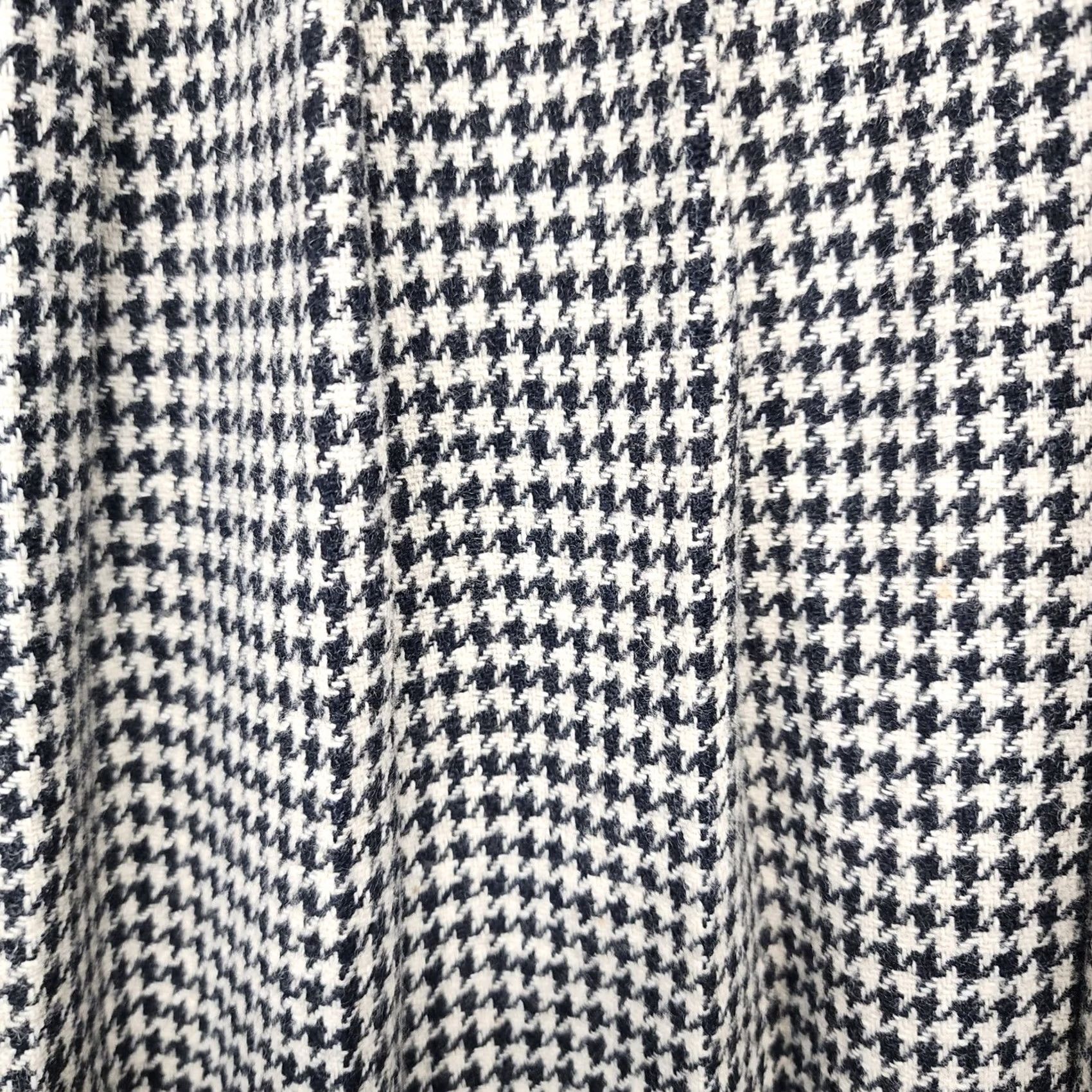 Talbots VINTAGE Talbots Skirt Womens 8 Black Houndstooth Wool Pleated Side Zip Classic Womens Size 30" / US 8 / IT 44 - 4 Thumbnail