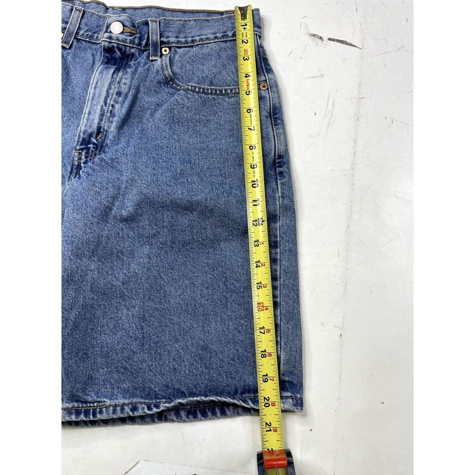 Levi's VINTAGE Levi's 550 Denim Shorts Mens 33 Blue Relaxed Fit Jorts Y2K Baggy Size US 33 - 2 Thumbnail