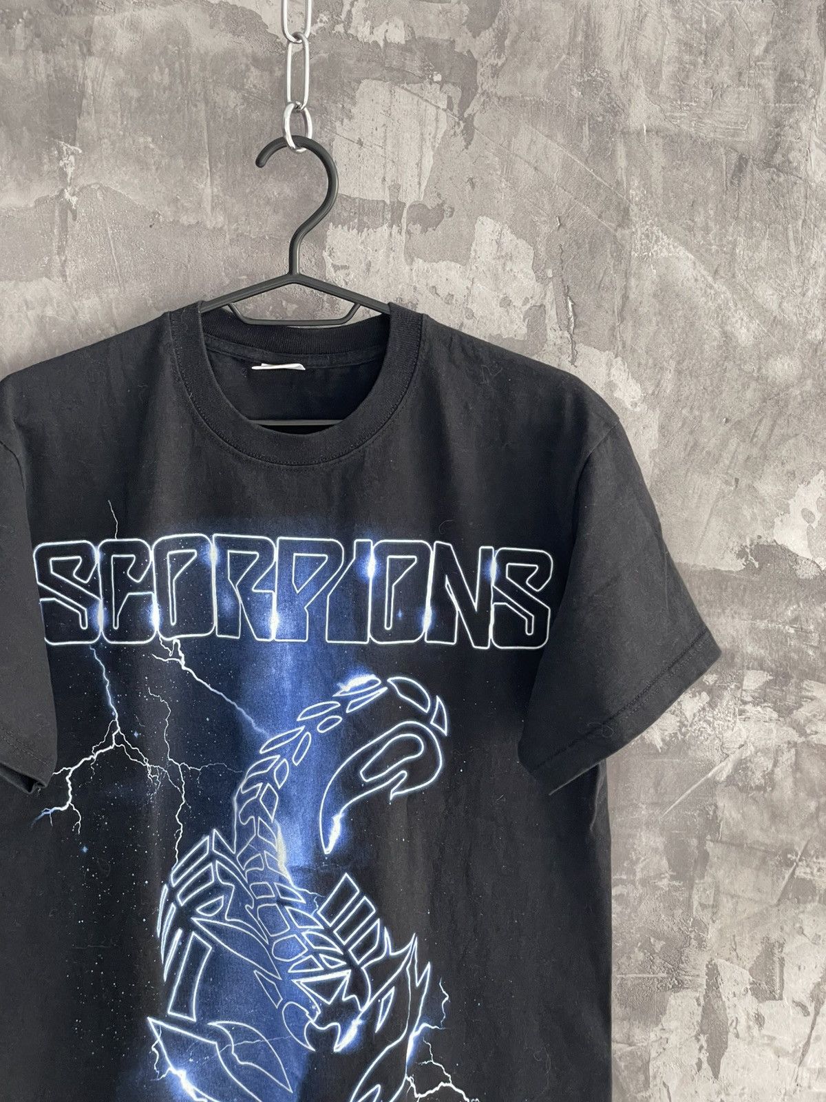 Band Tees × Vintage Vintage 90s Scorpions Spell Out Logo Band T shirt Size US M / EU 48-50 / 2 - 5 Thumbnail