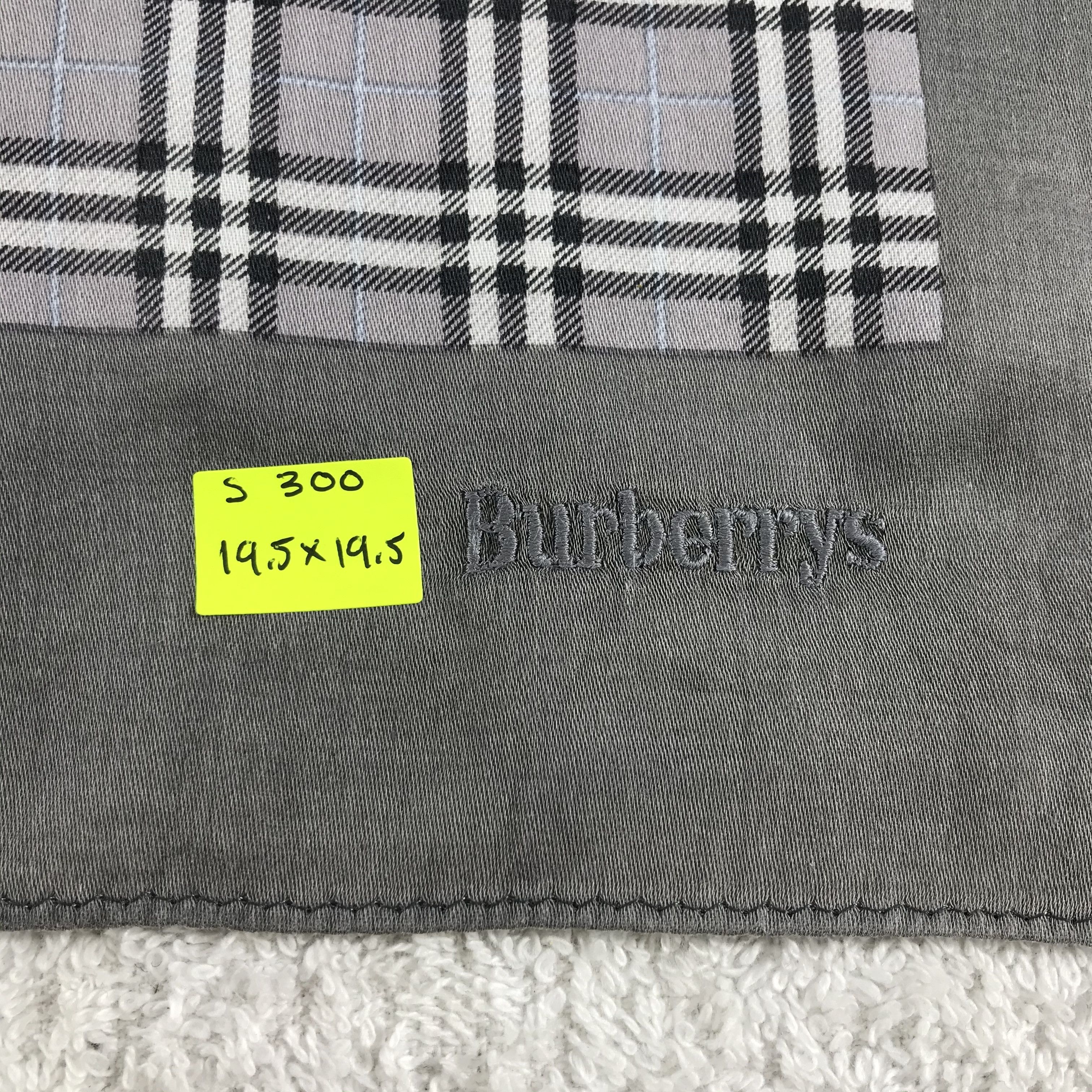 Burberry × Vintage Burberry Bandana / Handkerchief / Neckerchief - S300 Size ONE SIZE - 5 Thumbnail