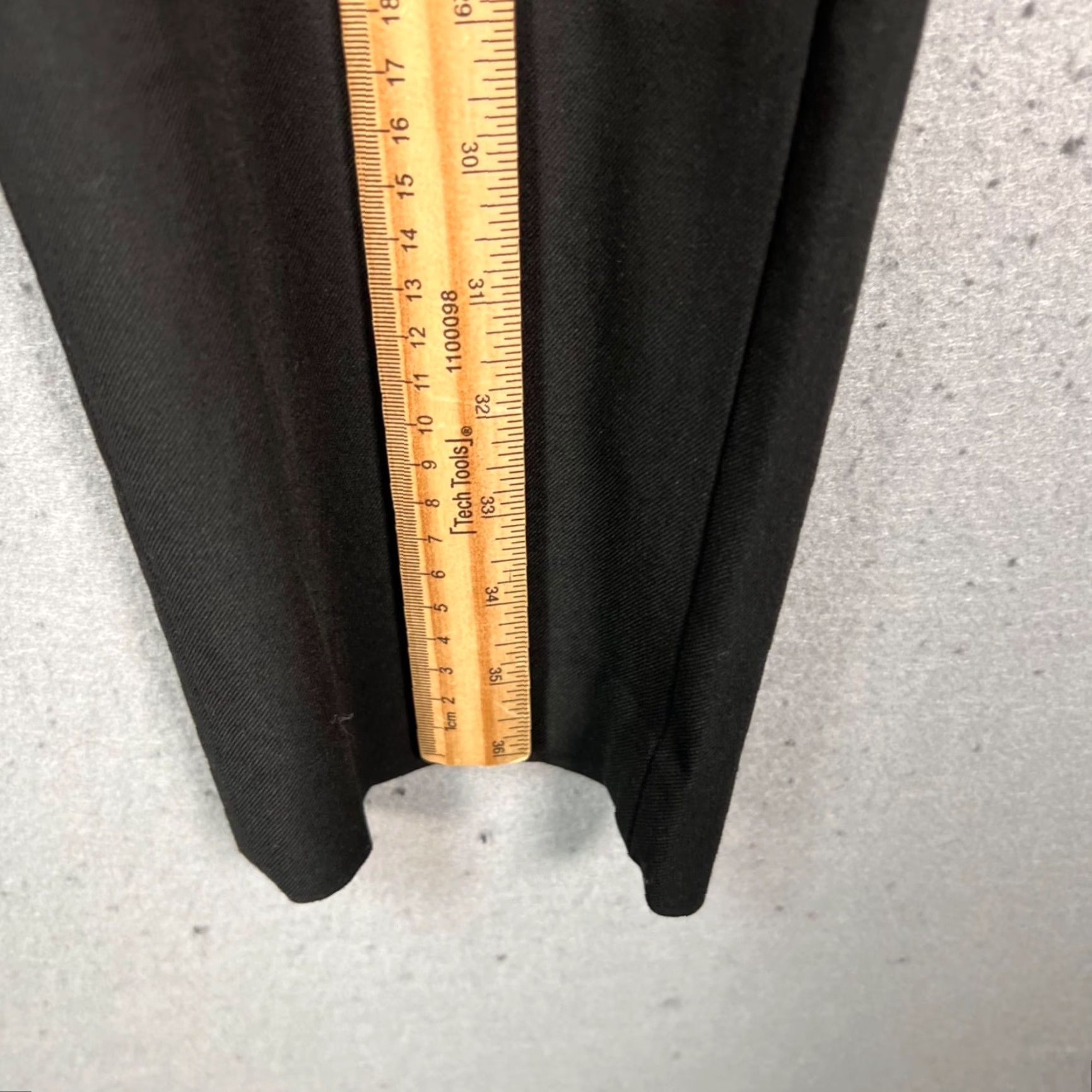 Uniqlo Uniqlo Slim Fit Dress Pants Men Black 27-30 Tapered Leg Flat Front Polyester Modern Regular Inseam 27in Laundry Safe XS? Size US 29 - 5 Thumbnail