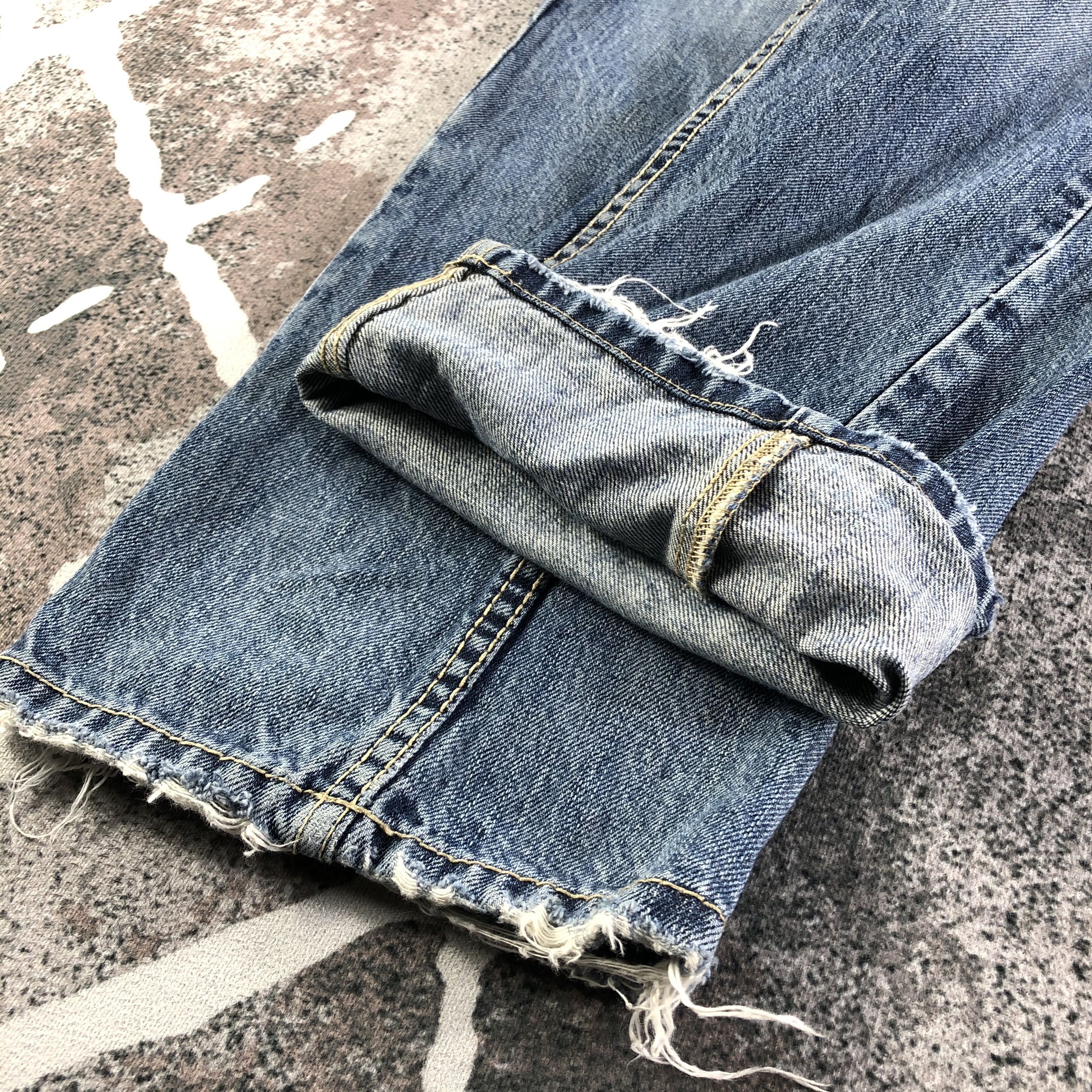 Japanese Brand Japanese Famock Jeans Distressed Denim KJ2497 Size US 31 - 7 Thumbnail