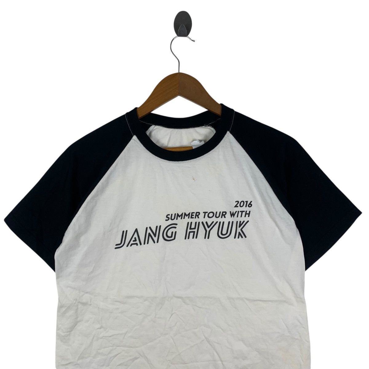 Vintage JANG HYUK Summer Tour 2016 Korean Drama Celebrity TShirt Size US M / EU 48-50 / 2 - 2 Thumbnail