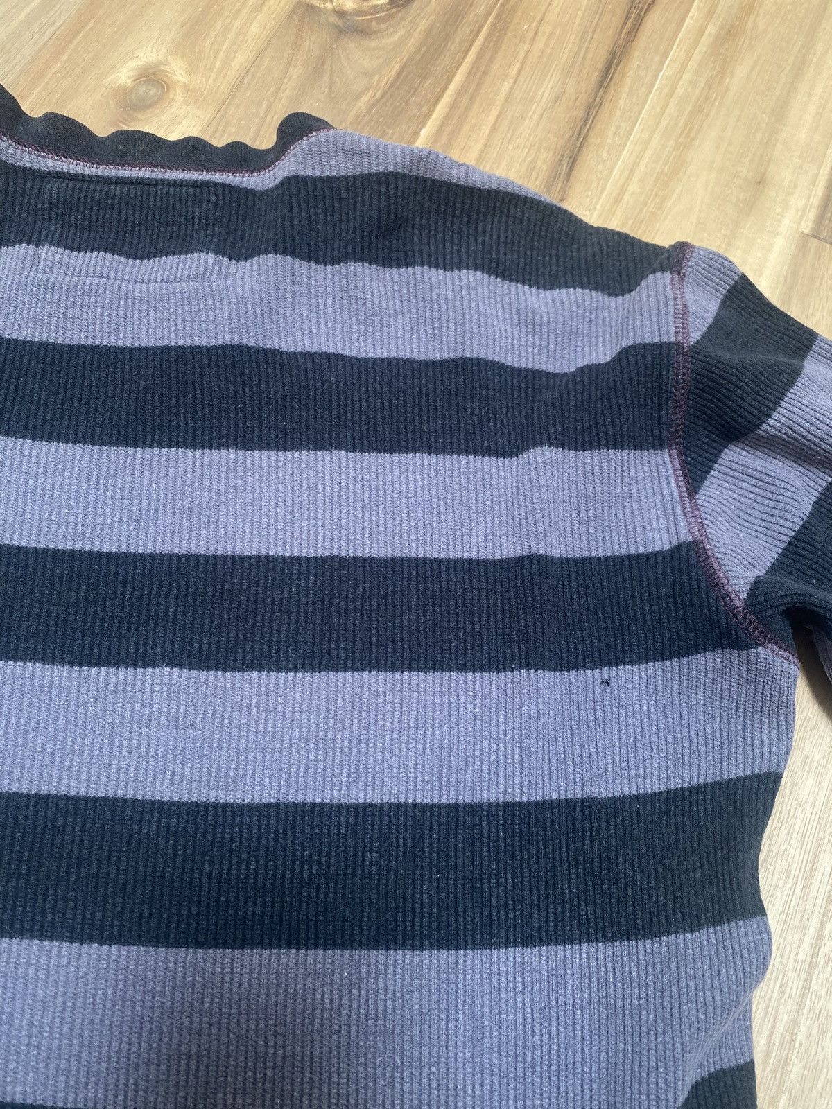 Quiksilver Vintage Quiksilver Striped Long Sleeve Waffle Knit Y2K L Size US L / EU 52-54 / 3 - 8 Thumbnail