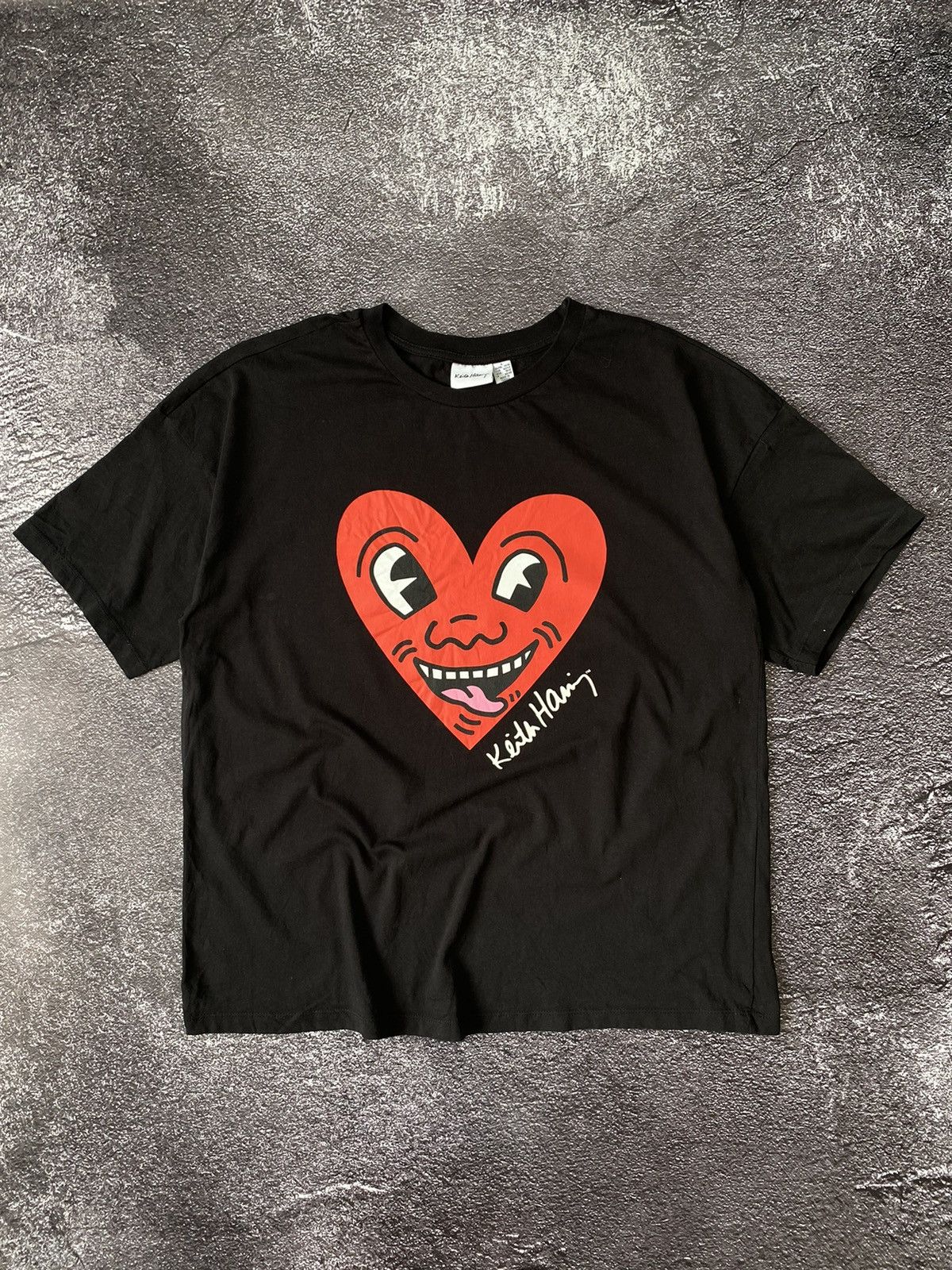 Keith Haring Keith Haring special edition “Happy Heart” T shirt Size US L / EU 52-54 / 3 - 1 Thumbnail