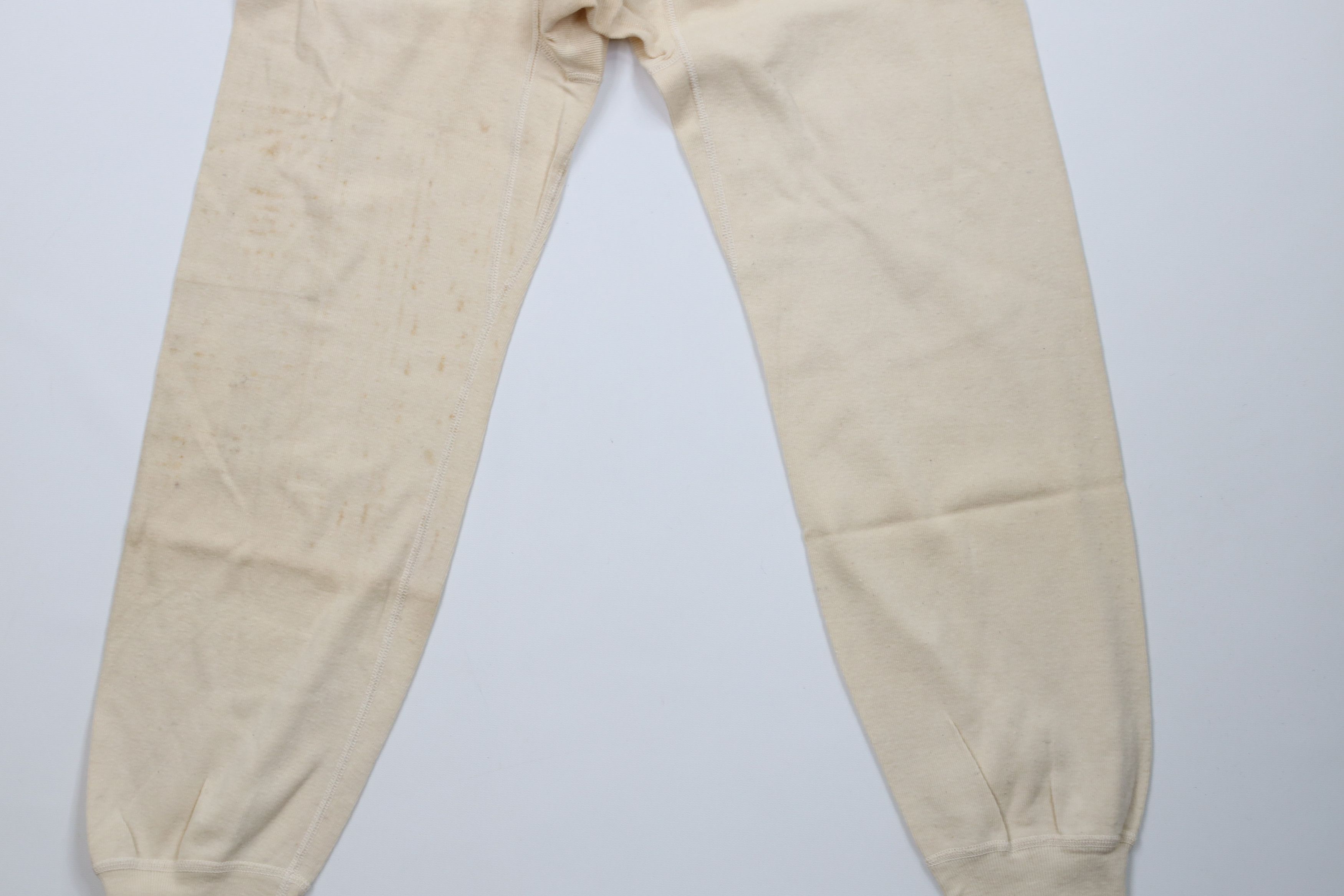 Vintage Vintage 60s Vietnam War Ribbed Military Drawers Pants USA Size US 32 / EU 48 - 13 Thumbnail