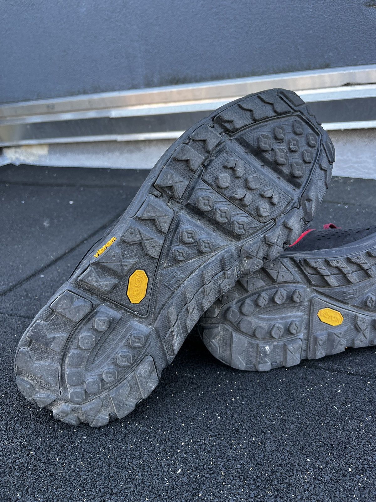 Engineered Garments × Hoka Hoka One One x Engineered Garments Tor Ultra Low Size US 12 / EU 45 - 17 Thumbnail