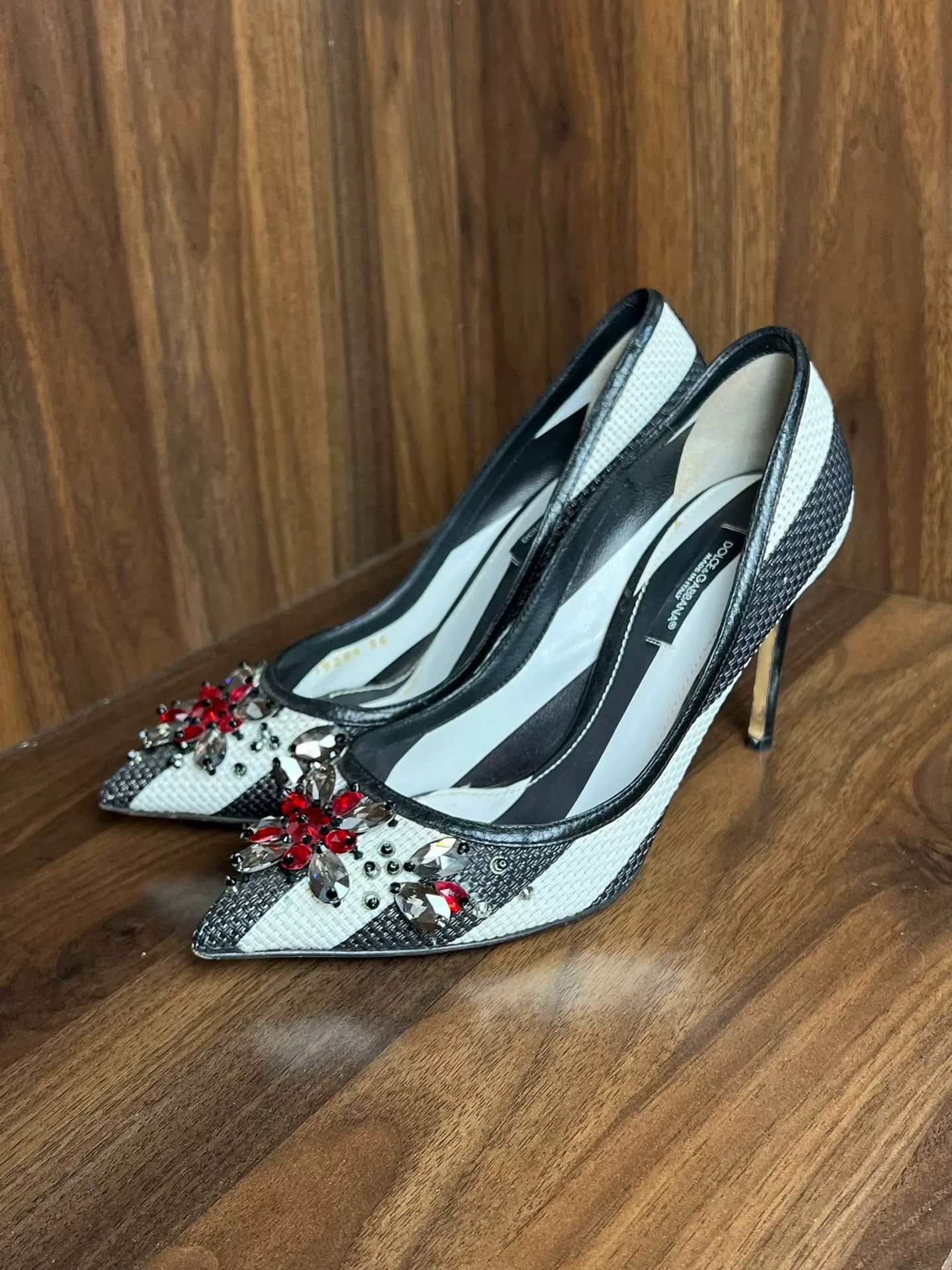 Dolce & Gabbana Dolce & Gabbana Lowtop Sneakers us_6 Women Size US 6 / IT 36 - 1 Thumbnail