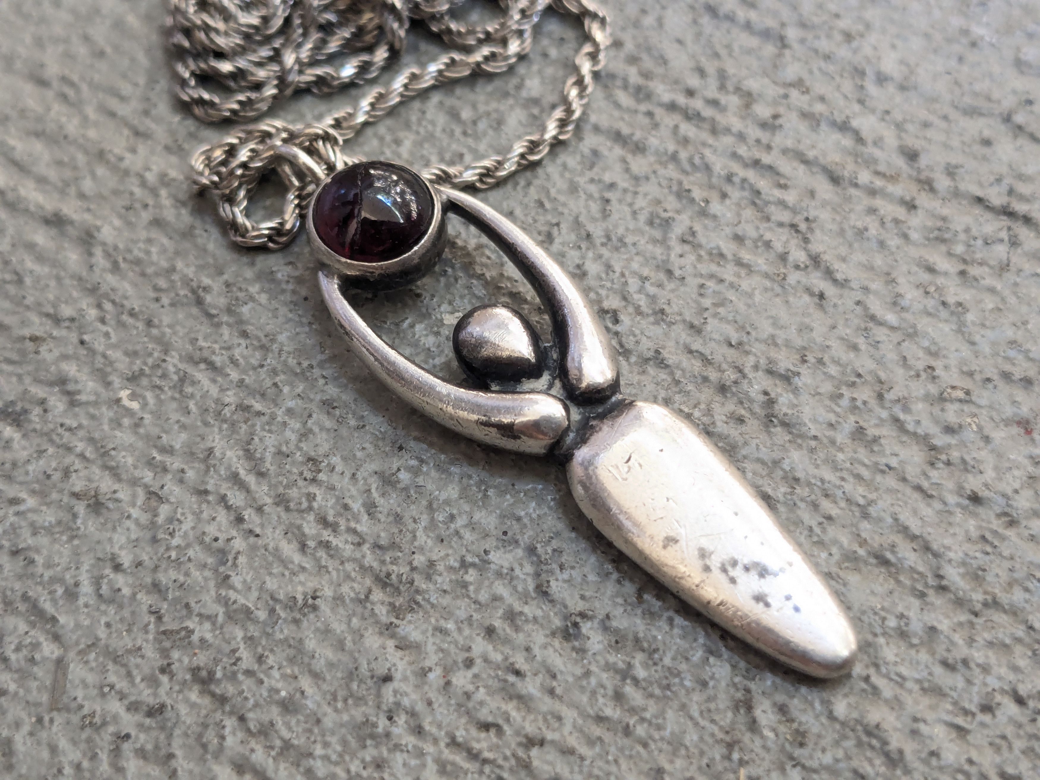 Sterling Silver Vintage Sterling Silver Necklace Garnet Earth Goddess 30" Size ONE SIZE - 2 Thumbnail