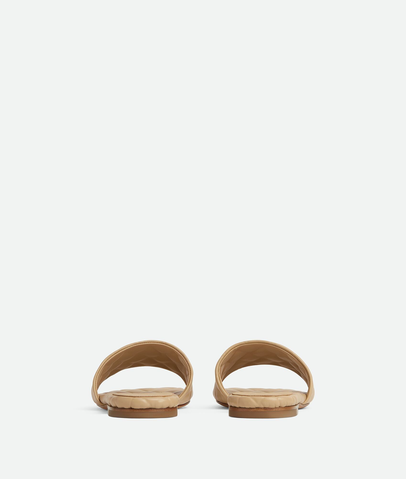 Bottega Veneta o1bcso1str0725 Amy Flat Mules in Cane Sugar Size US 7 / IT 37 - 3 Thumbnail
