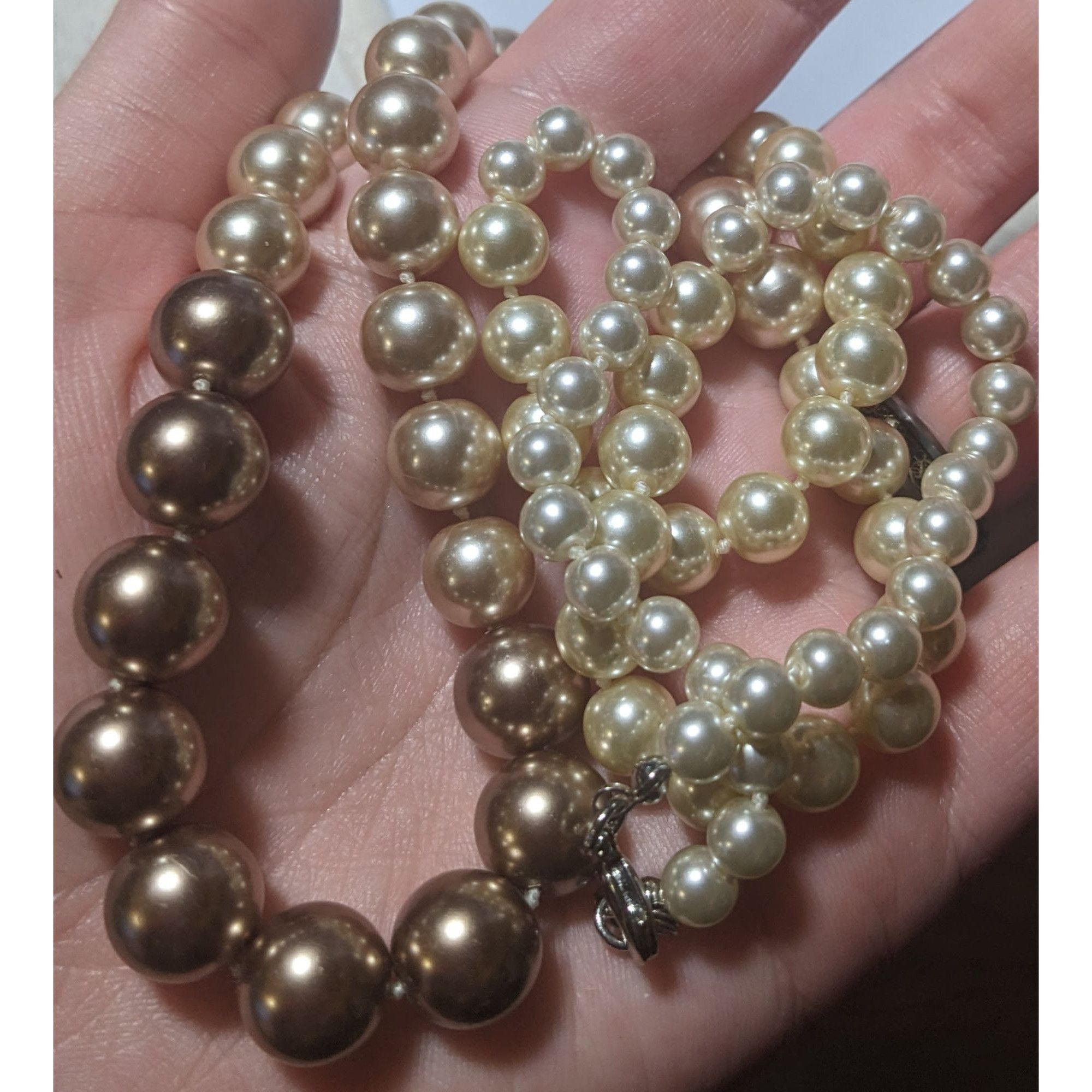 Other Elegant Triple Tone Graduated Glass Pearl Necklace Size ONE SIZE - 7 Thumbnail