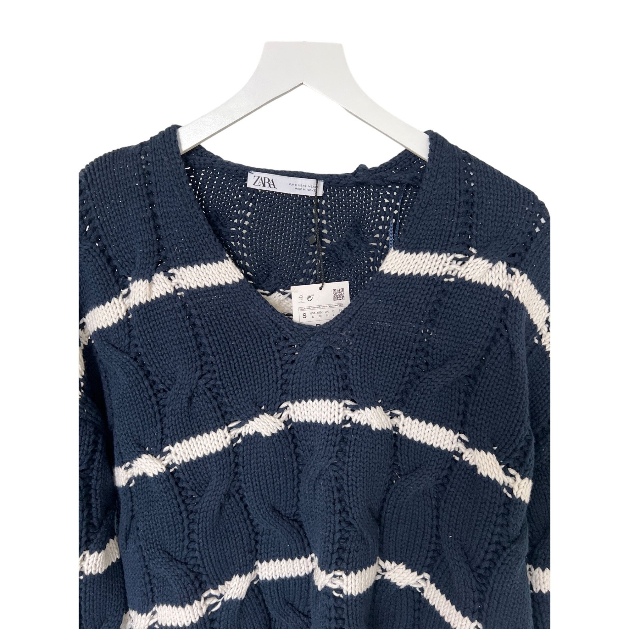 Zara Zara Navy Striped Chunky Knit Sweater Size S / US 4 / IT 40 - 2 Thumbnail