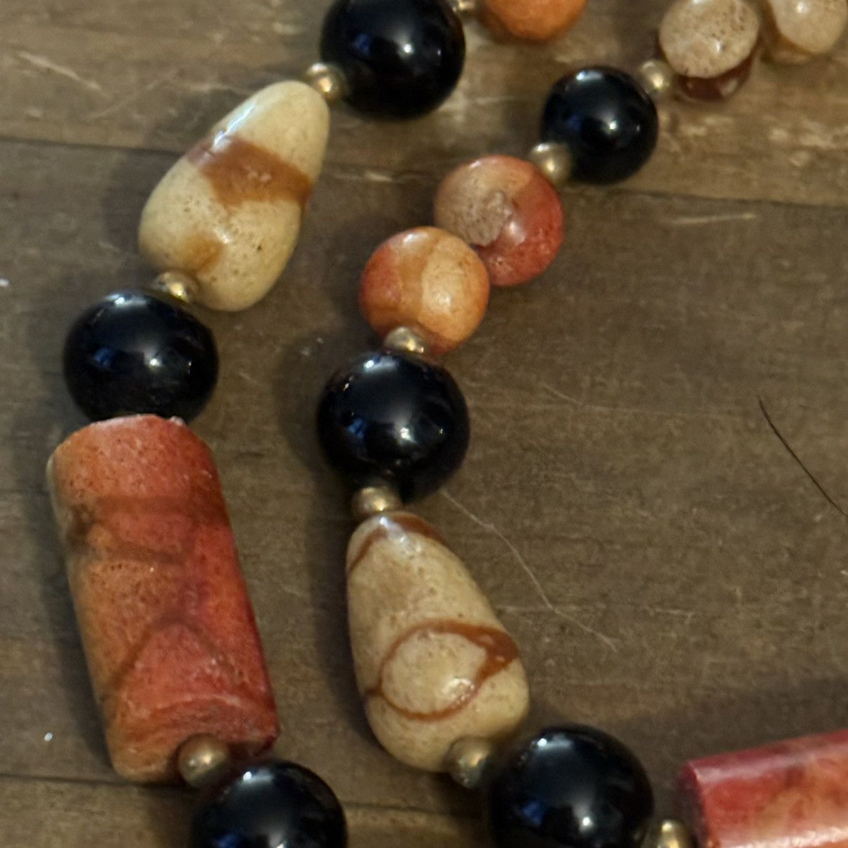 Vintage Vintage apple sponge coral bead mosaic tiger head necklace Size ONE SIZE - 4 Thumbnail