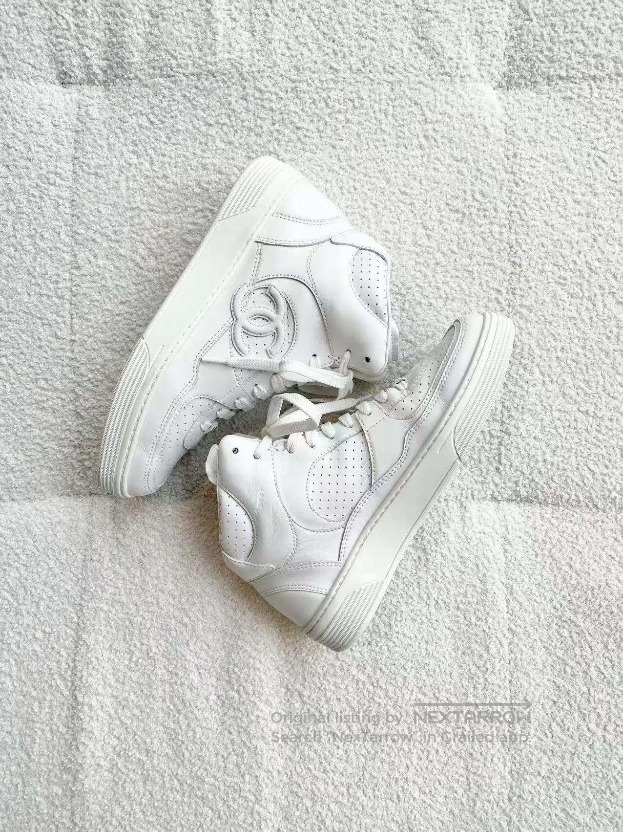 Chanel Chanel Double clogo high-top sneakers with round-toe laces Size US 7 / IT 37 - 3 Thumbnail